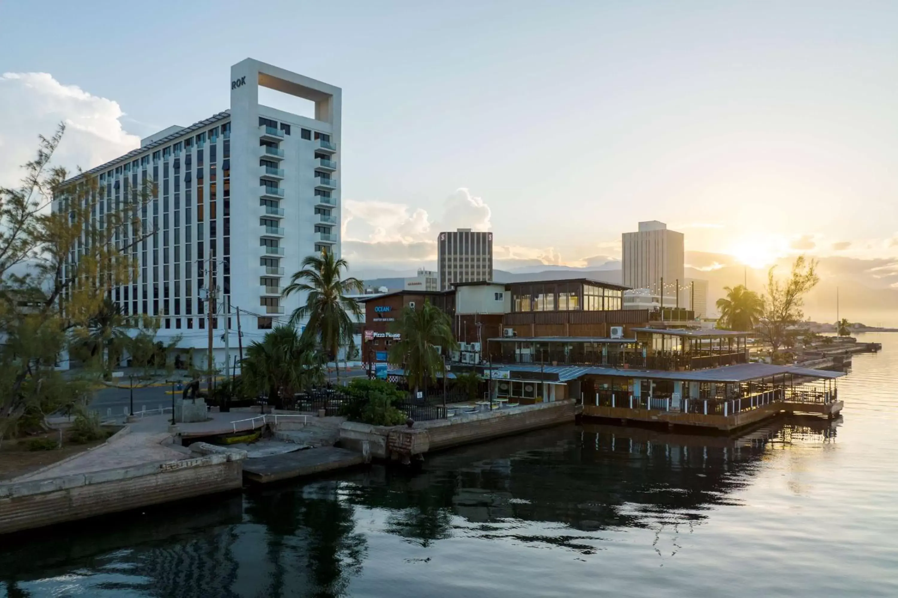 Property building in ROK Hotel Kingston Tapestry Collection By Hilton