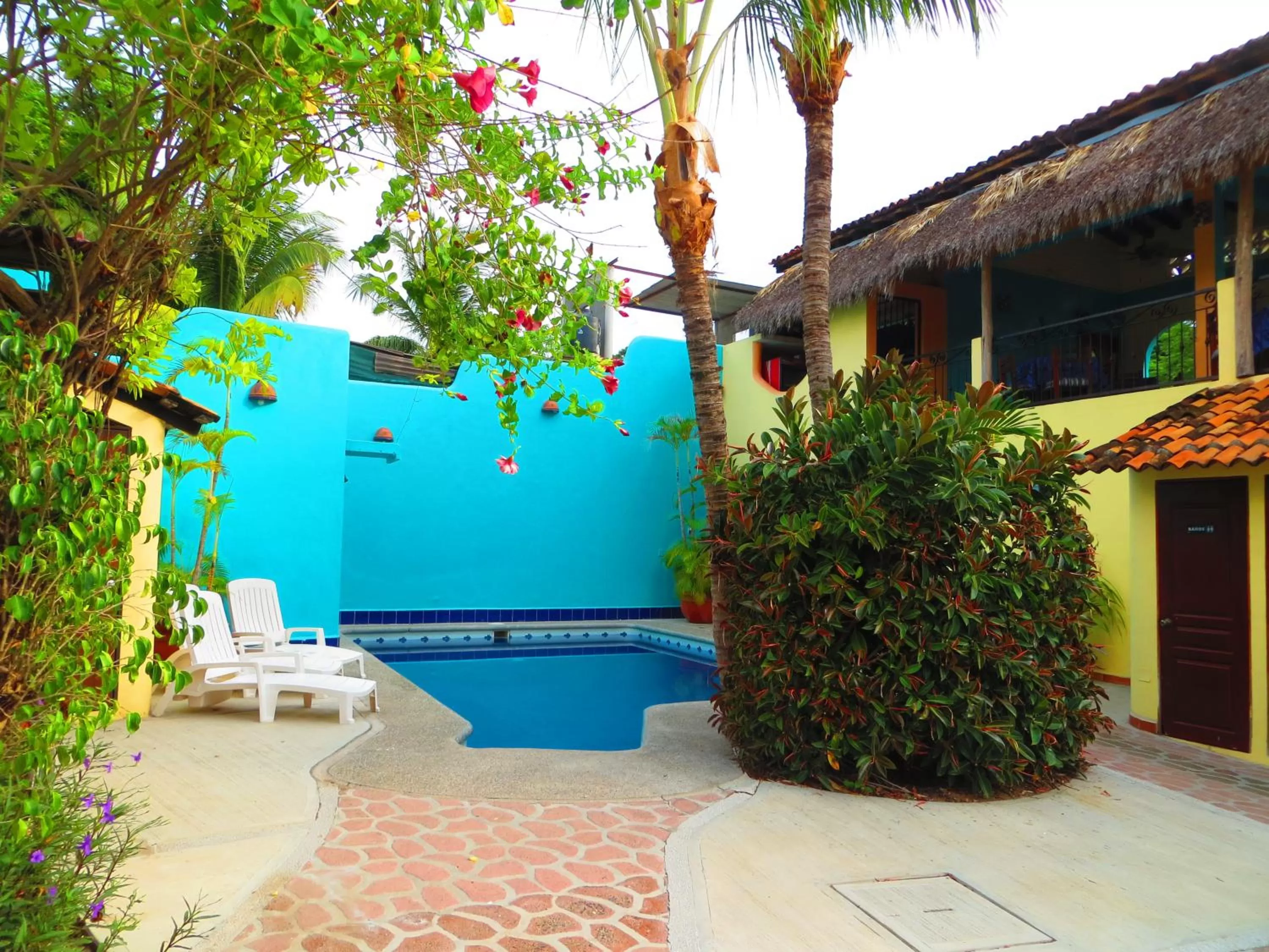 Swimming pool in La Cruz Inn