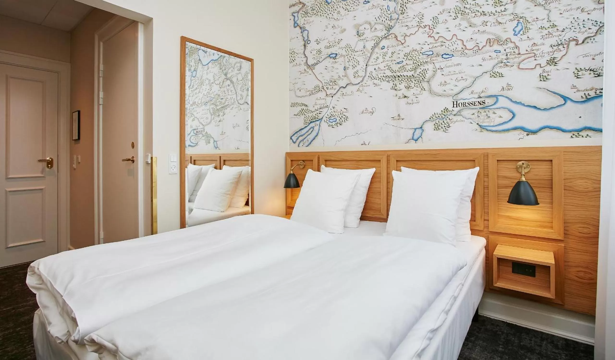 Bed in Jørgensens Hotel