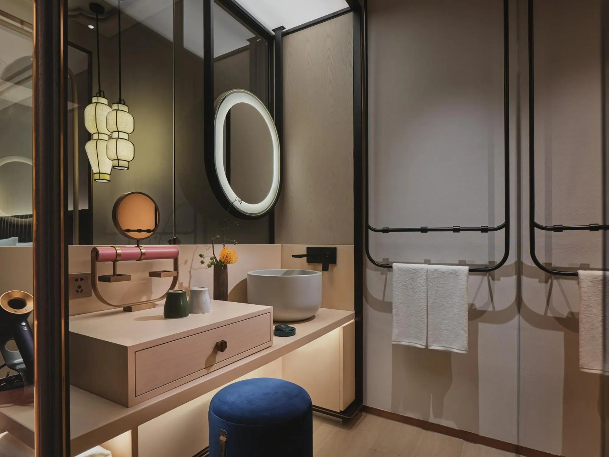 Toilet in Hotel Indigo Hangzhou Uptown