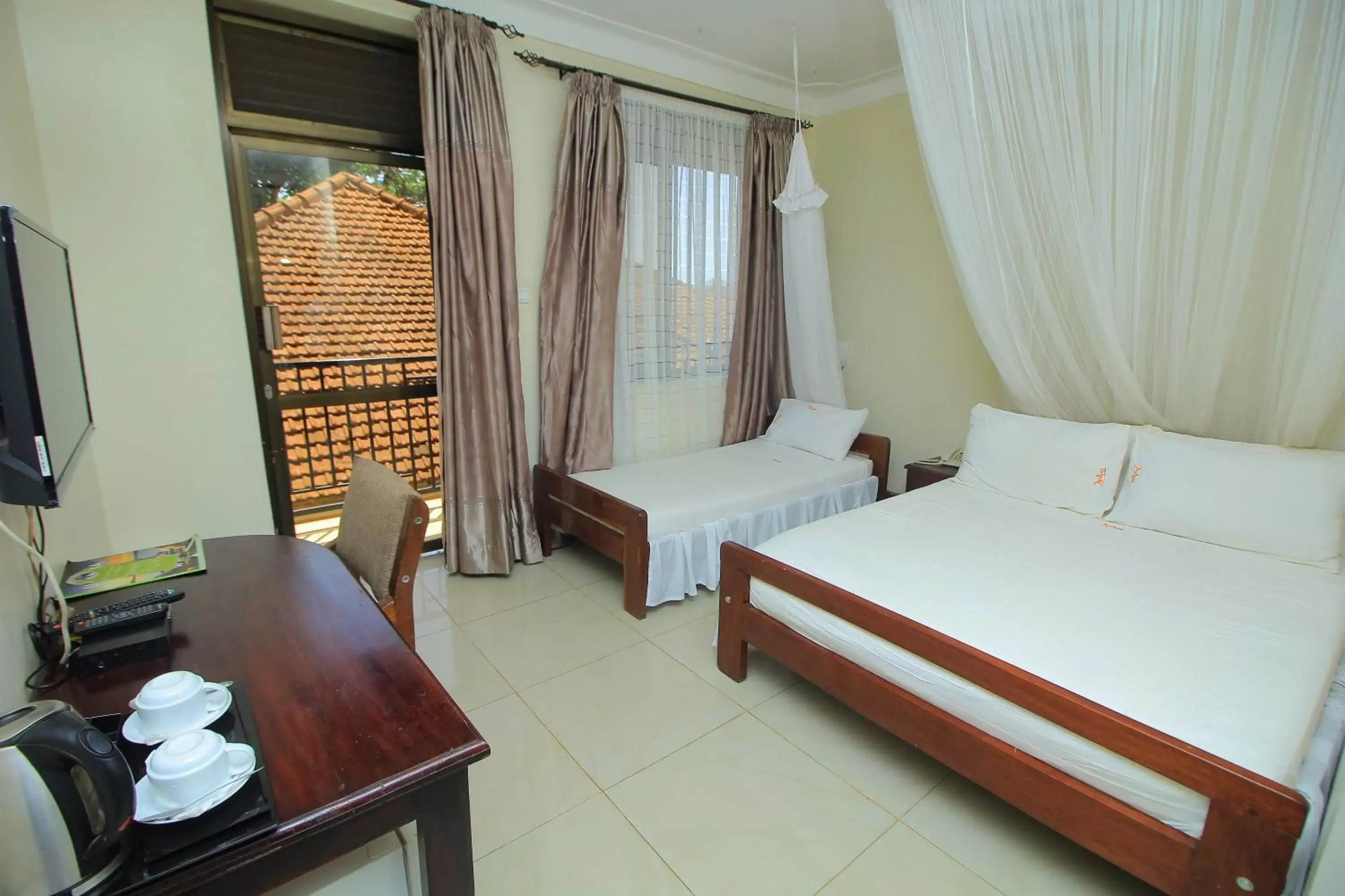 Deluxe Family Room in Al-Nisaa Hotel and Spa Deluxe Family Room in Al-Nisaa Hotel and Spa