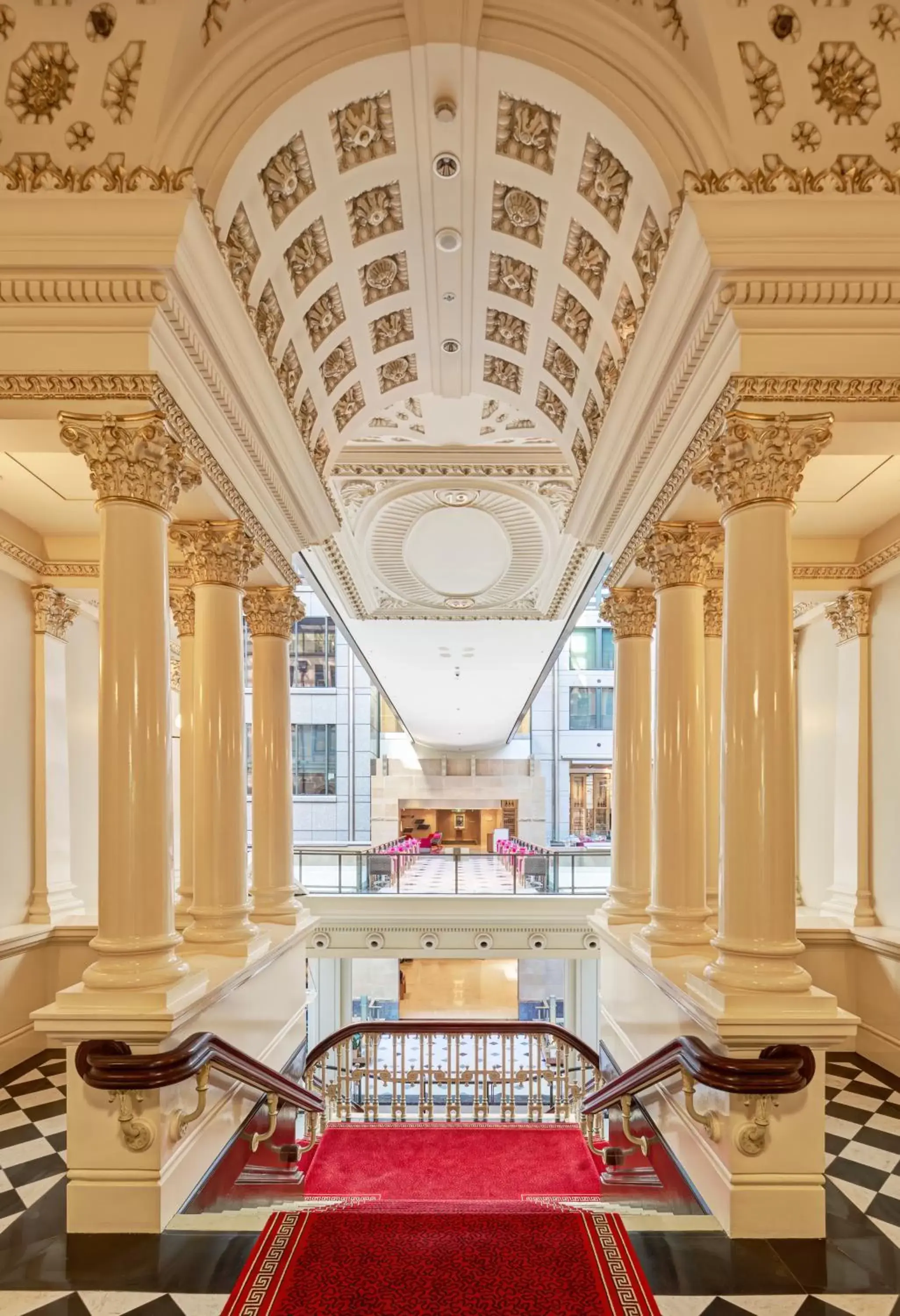 Area and facilities in The Fullerton Hotel Sydney