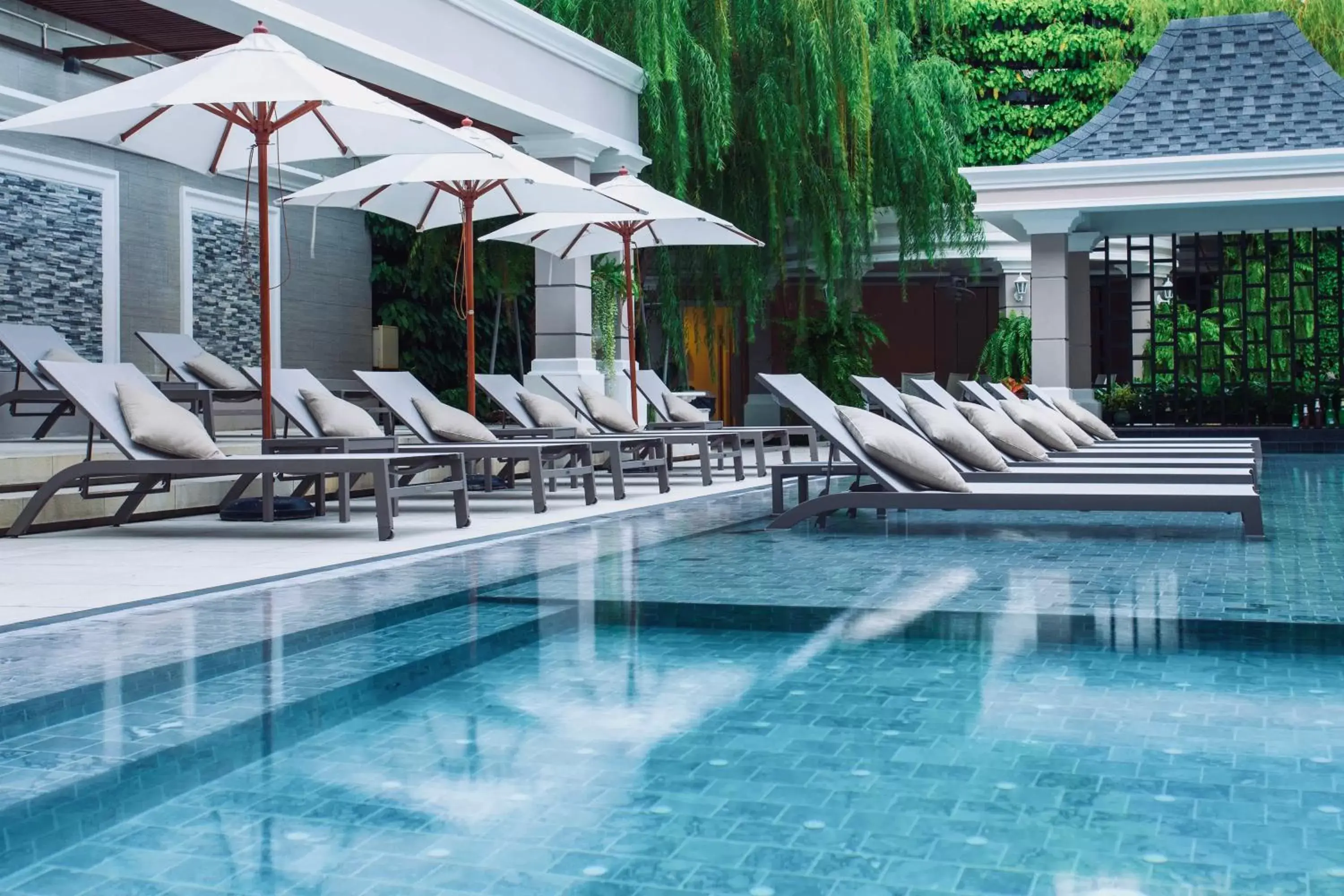 Swimming Pool in The Beverly Hotel Pattaya