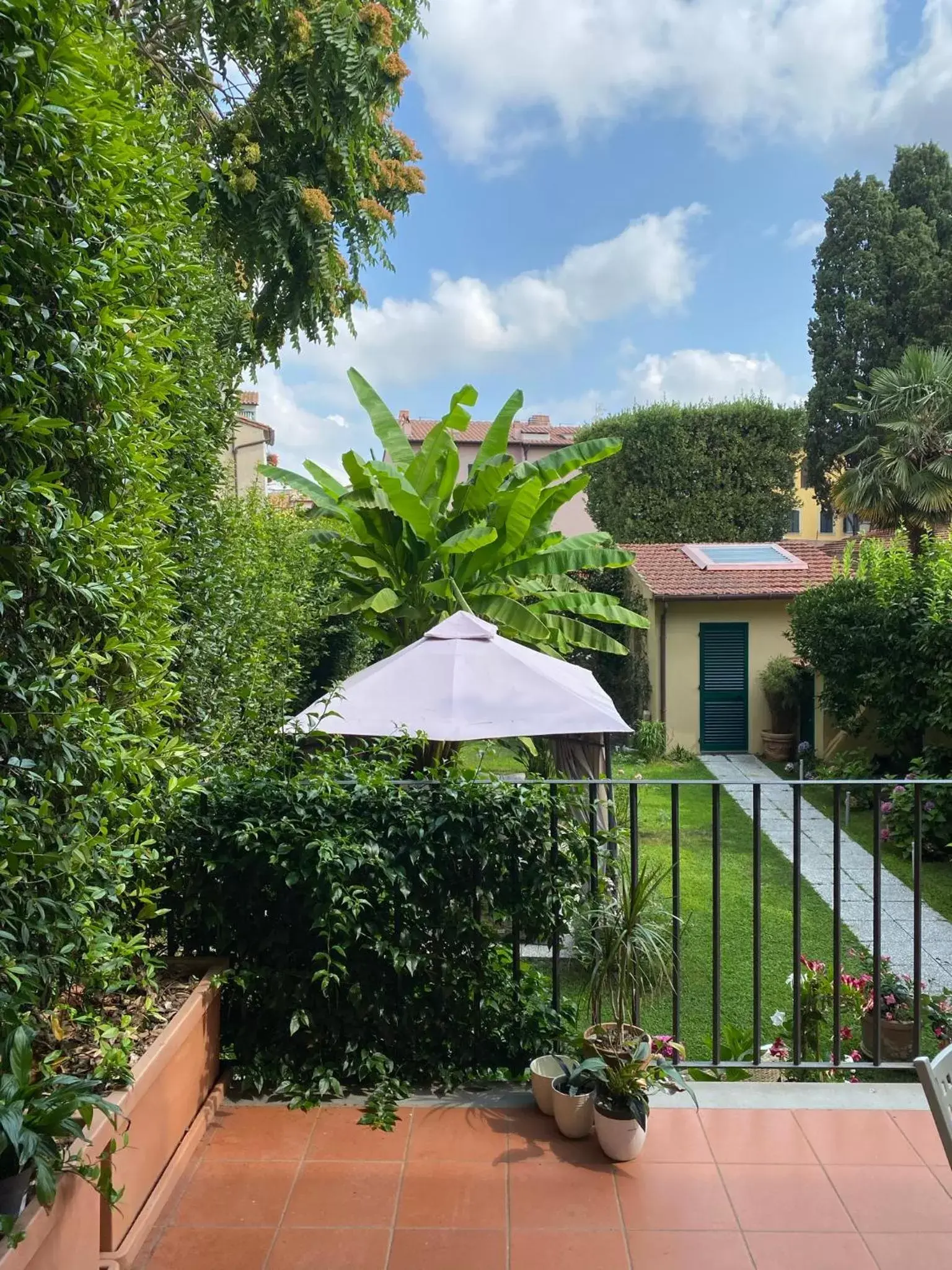 Patio in Palazzo Cini Luxury Rooms in Pisa