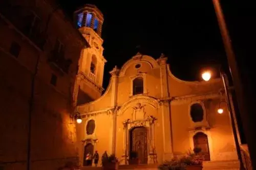 Landmark view, Property Building in B&B Le Quercigliole