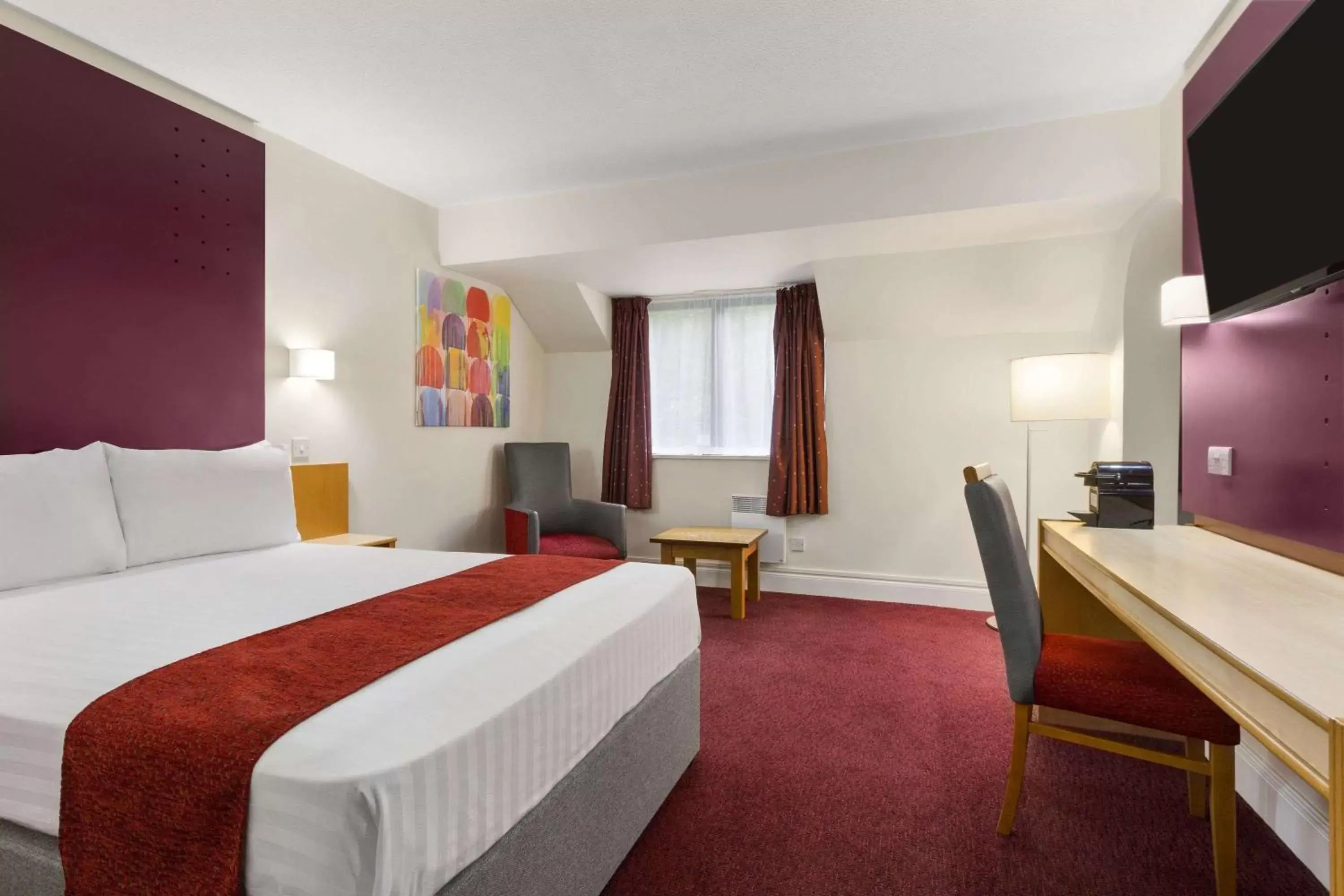 Room with One Double and Two Twin Beds - Non-Smoking in Days Inn Maidstone