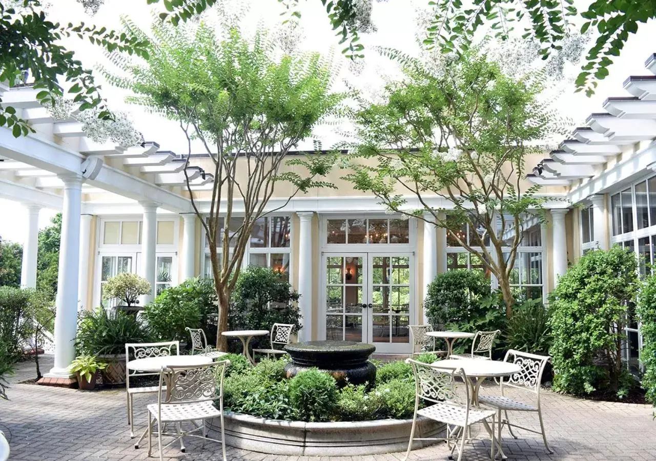 Garden in O.Henry Hotel