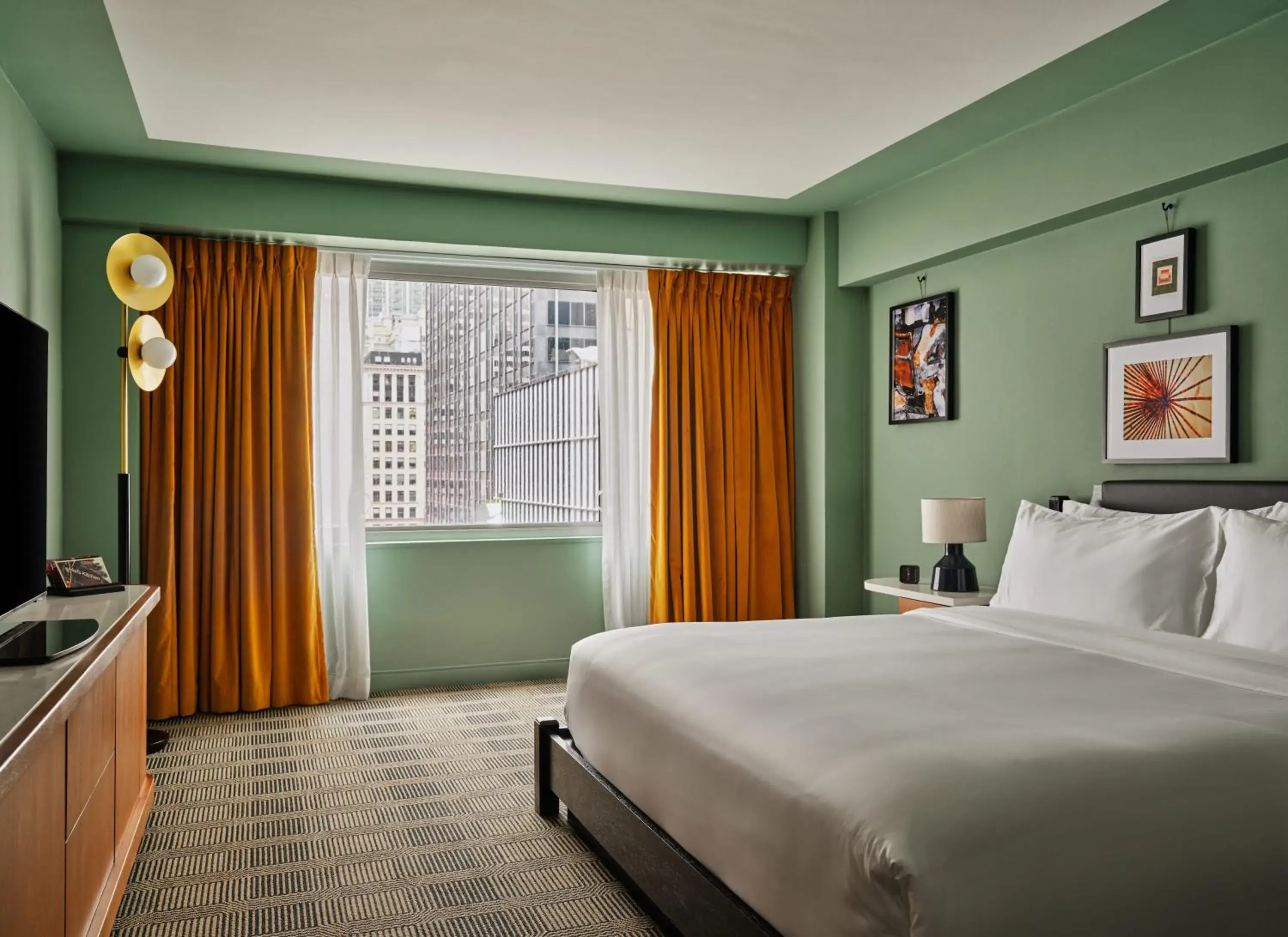 Bedroom, Bed in Romer Hell's Kitchen Bedroom, Bed in Romer Hell's Kitchen