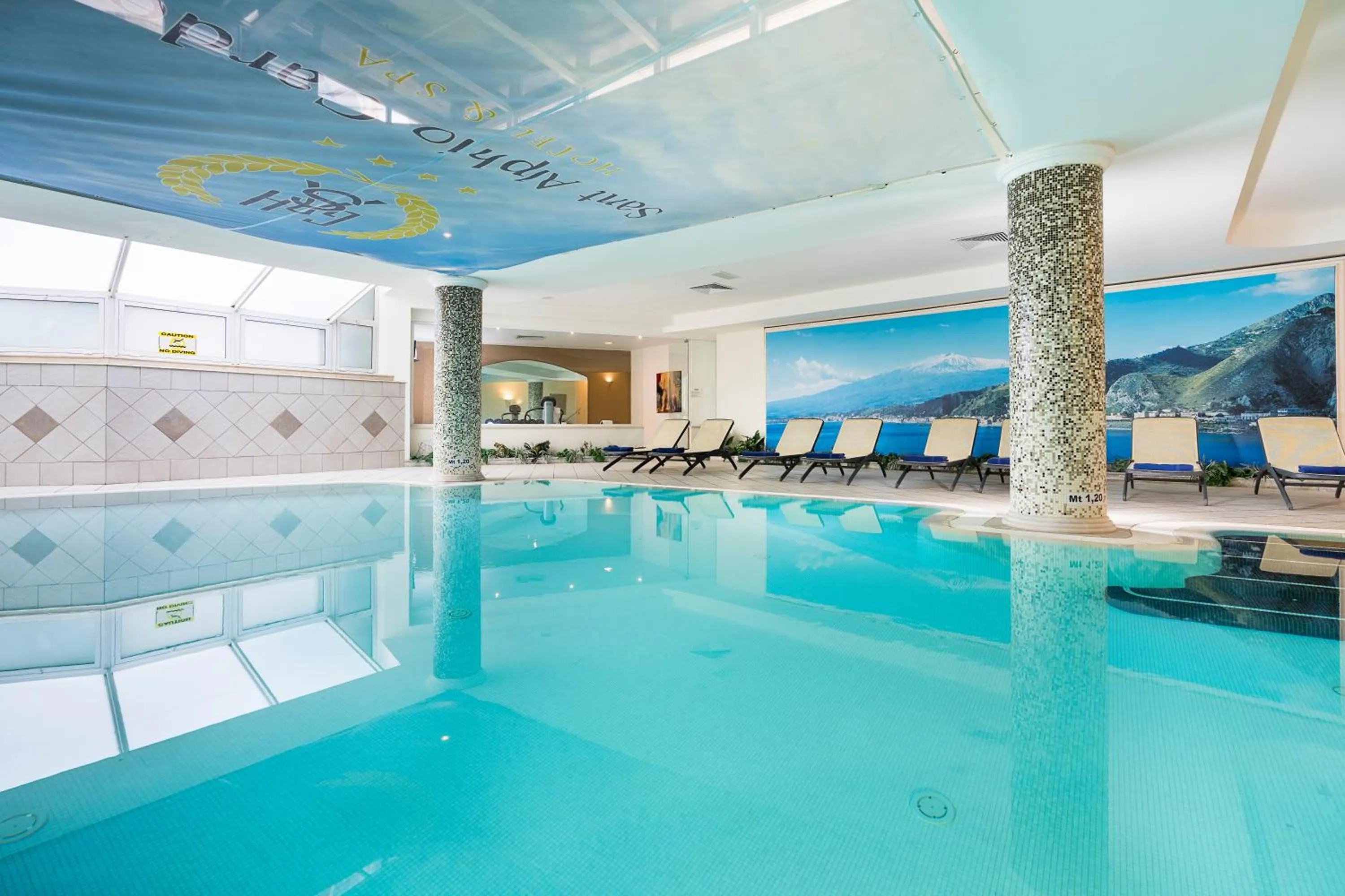 Swimming pool in Sant Alphio Garden Hotel & SPA