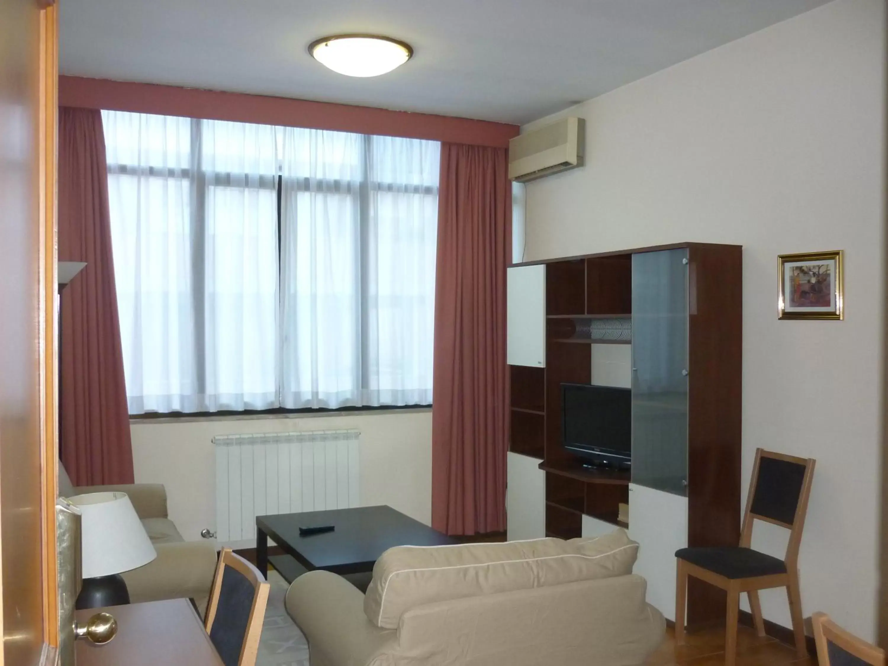 Apartment with Terrace - Top Floor in Eur Nir Residence