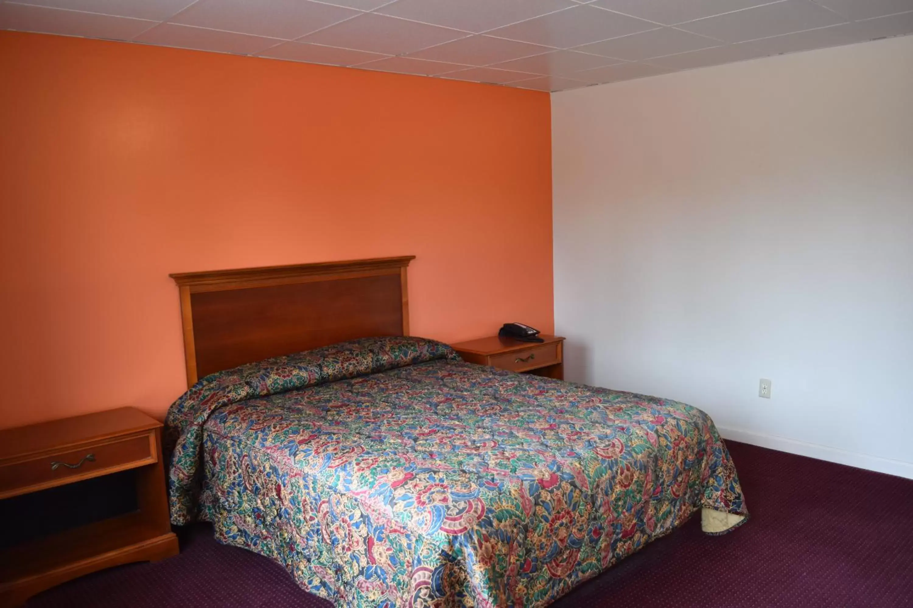 PLYMOUTH MOTOR LODGE PLYMOUTH MOTOR LODGE