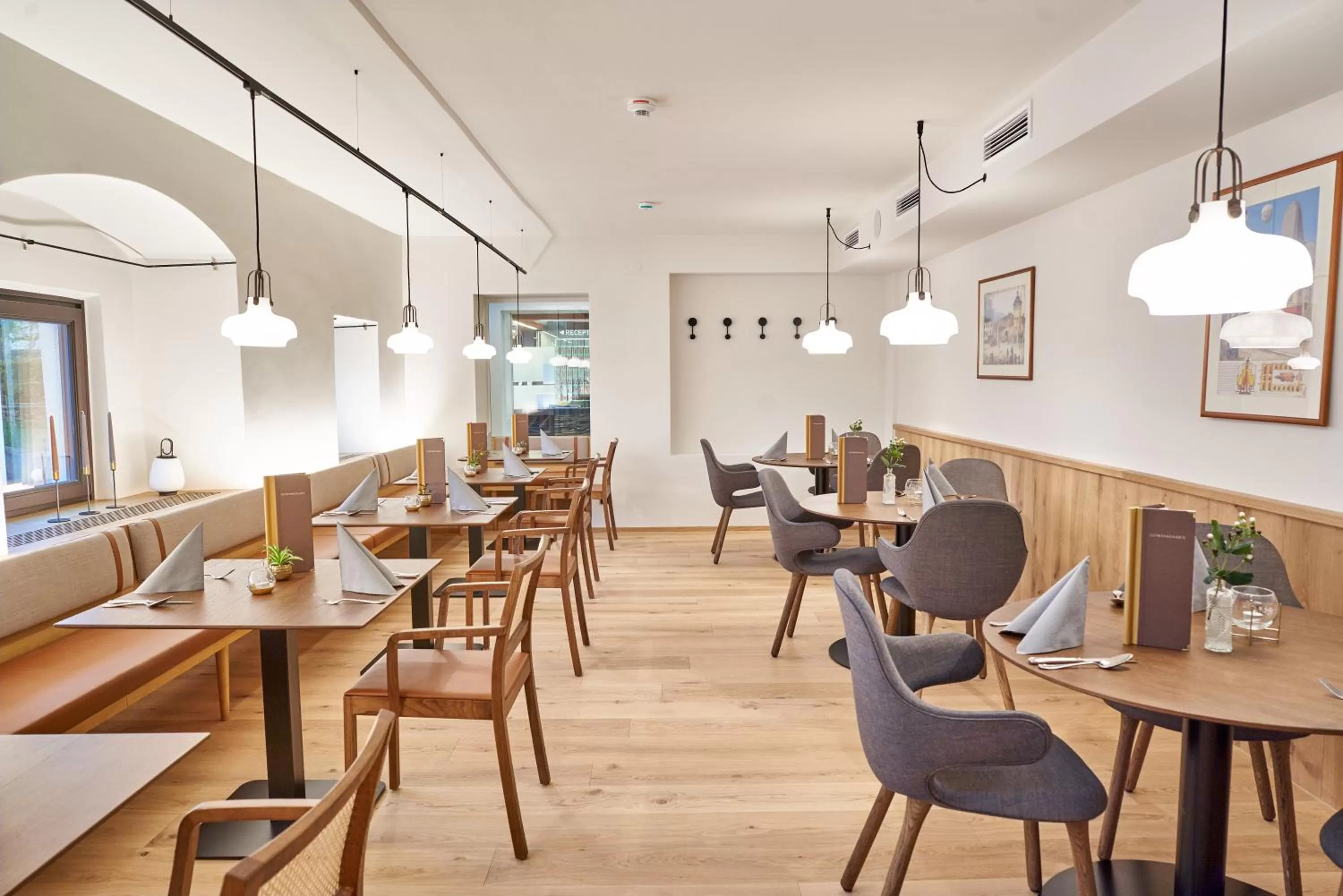 Restaurant/places to eat in Hotel Maxlhaid