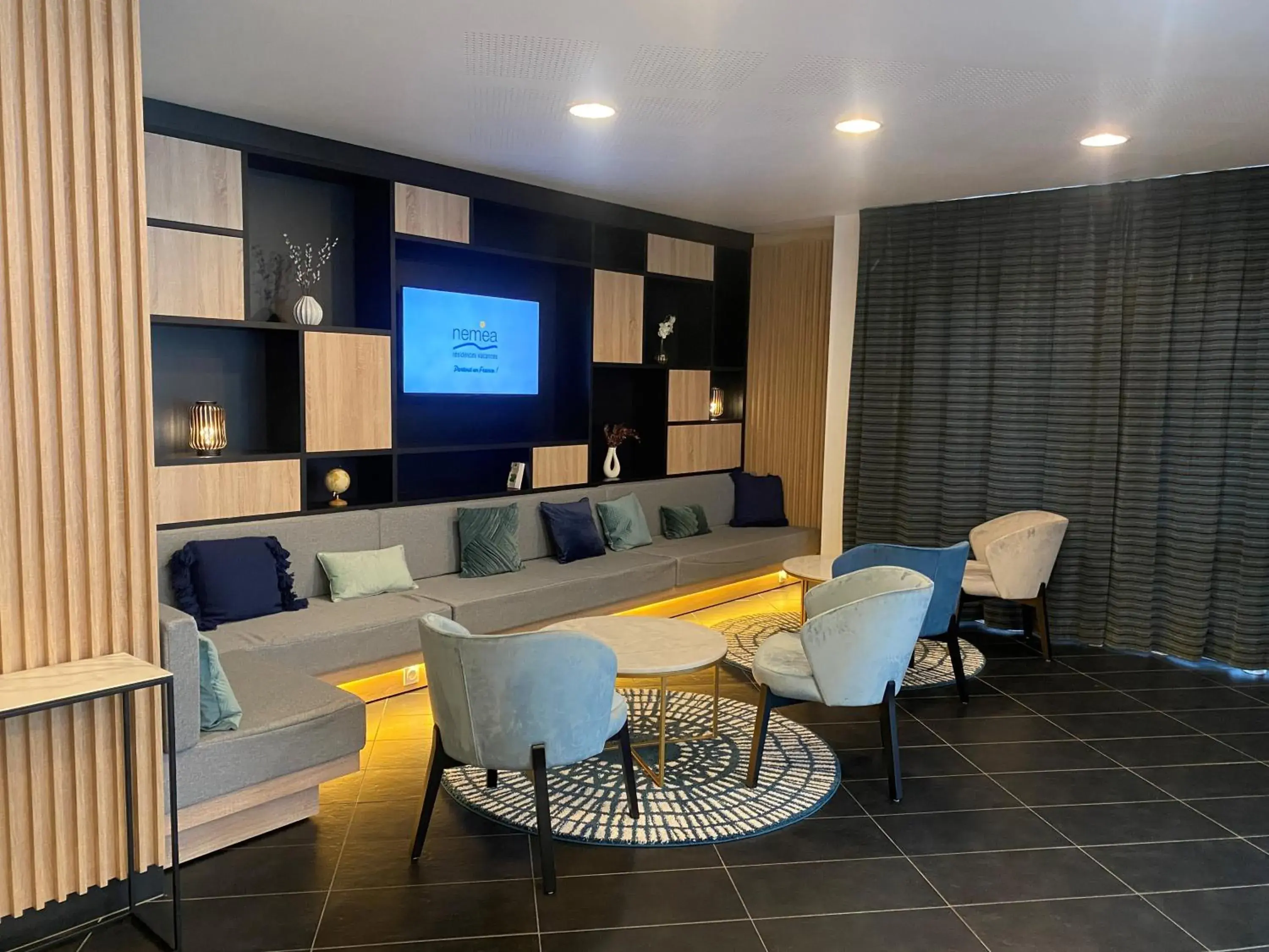 Lobby or reception, Seating Area in Nemea Nancy Appart'hotel