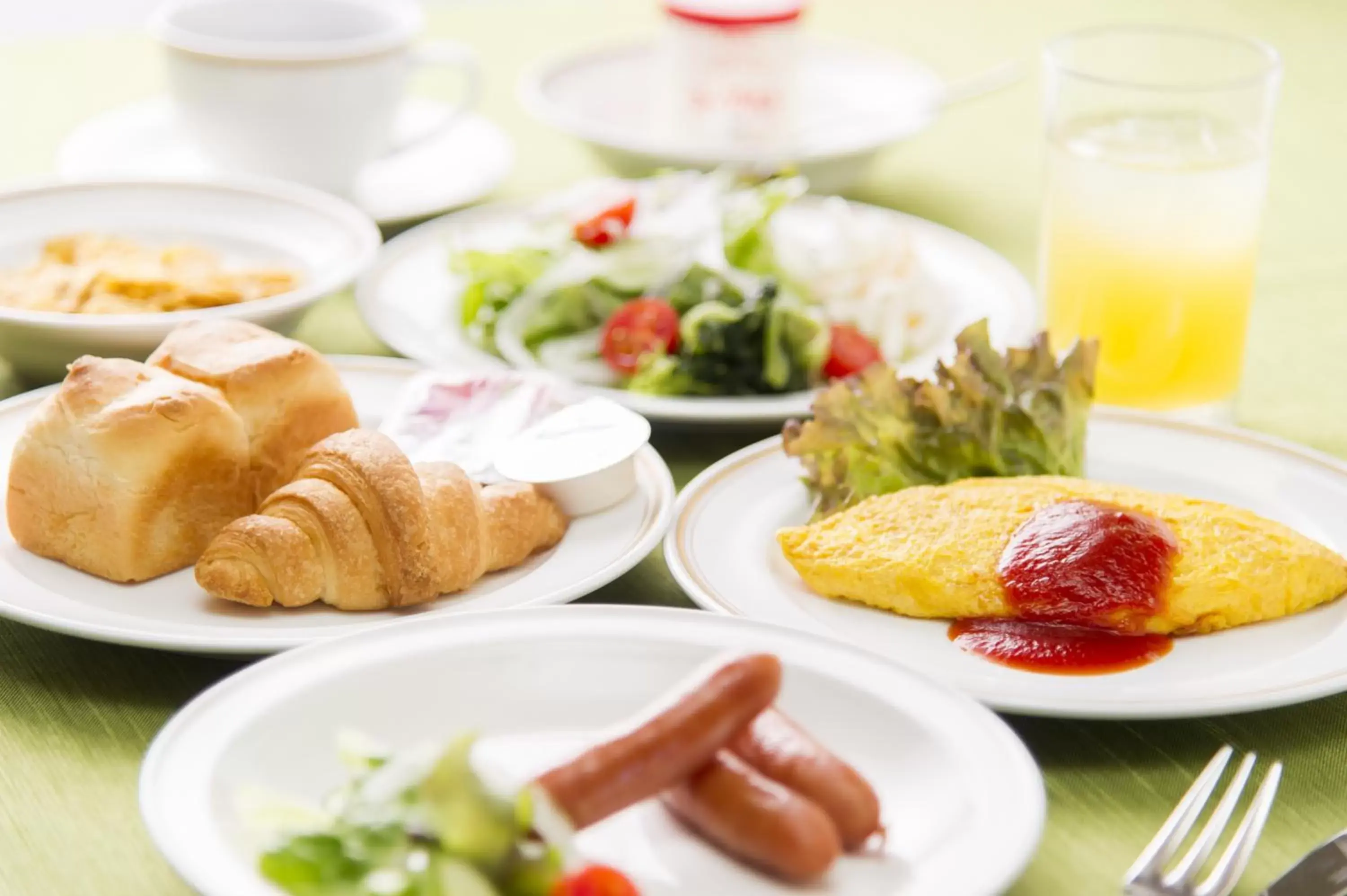 Buffet breakfast in Hotel Hiroshima Sunplaza