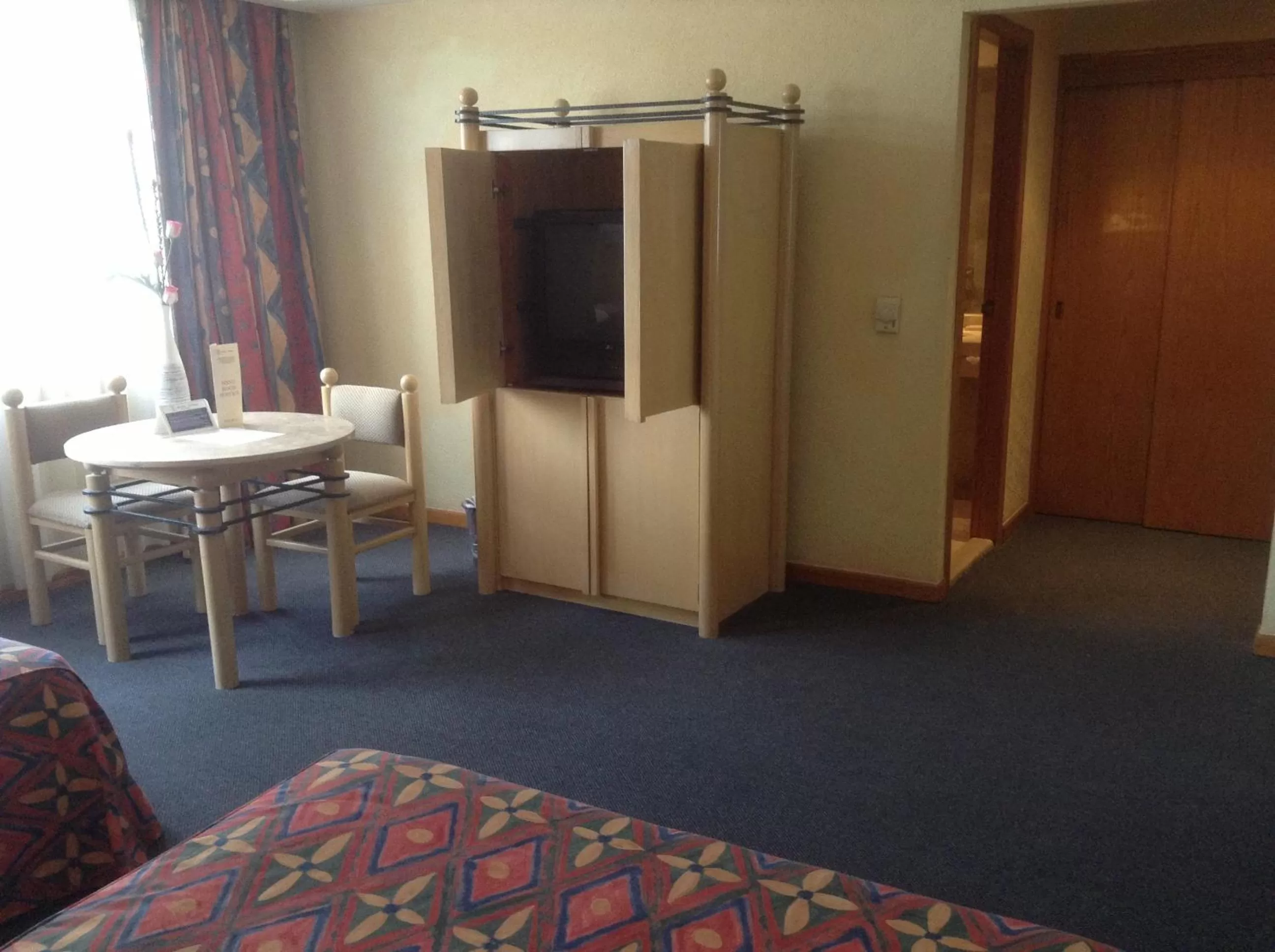 Photo of the whole room in Hotel Sevilla