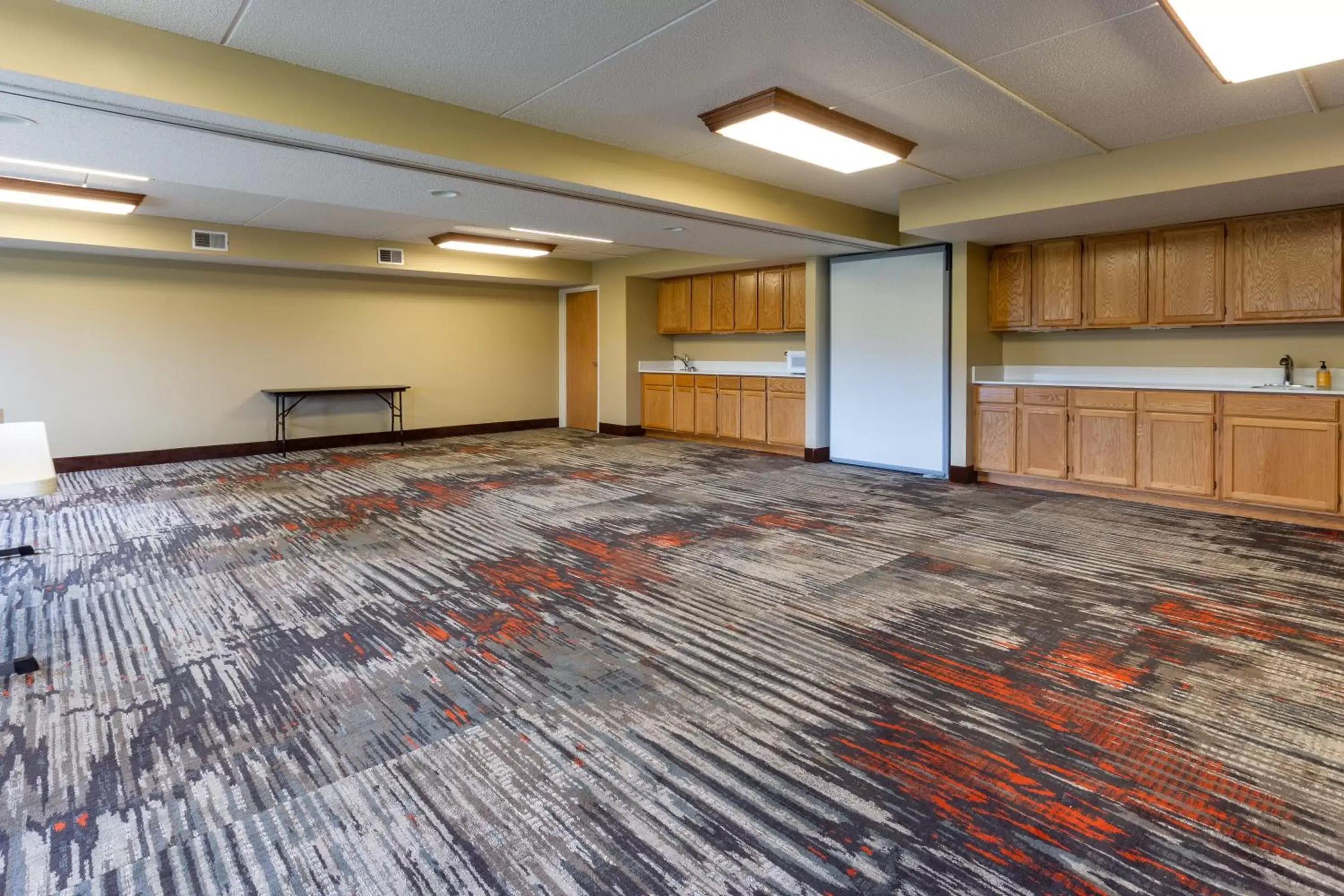 Meeting/conference room in AmericInn by Wyndham Wausau