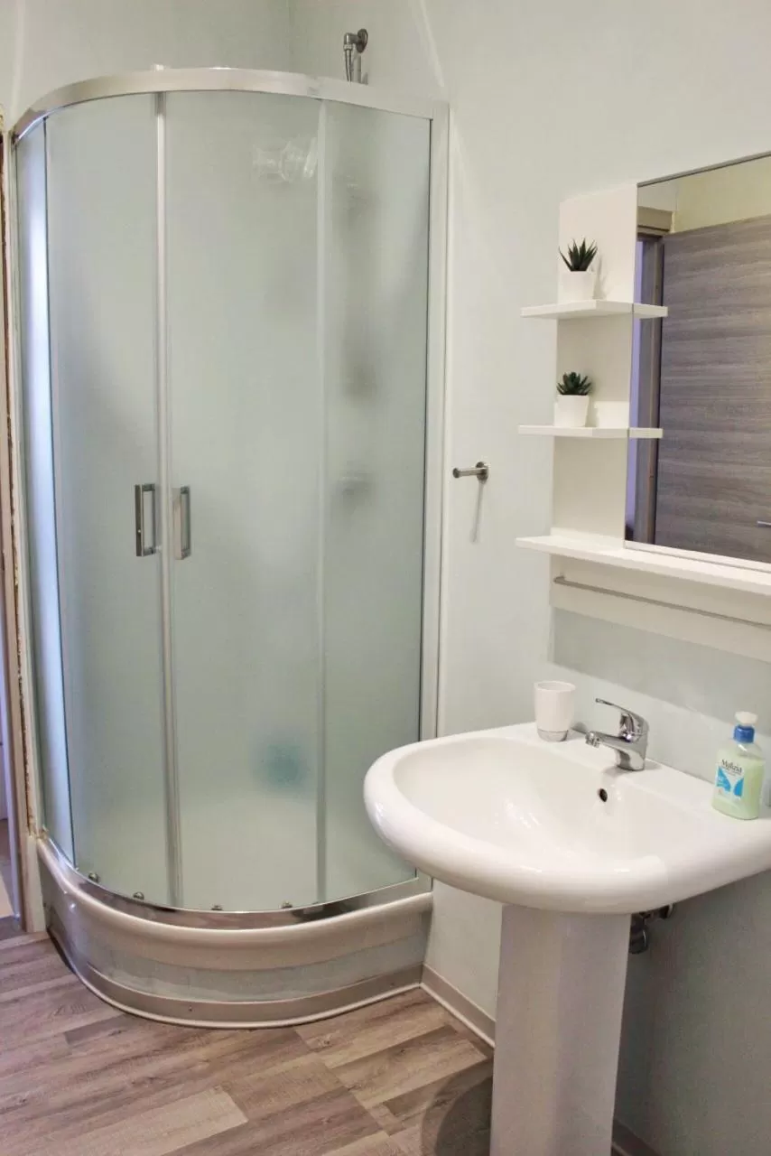 Bathroom in B&B Lecce Stazione Centrale