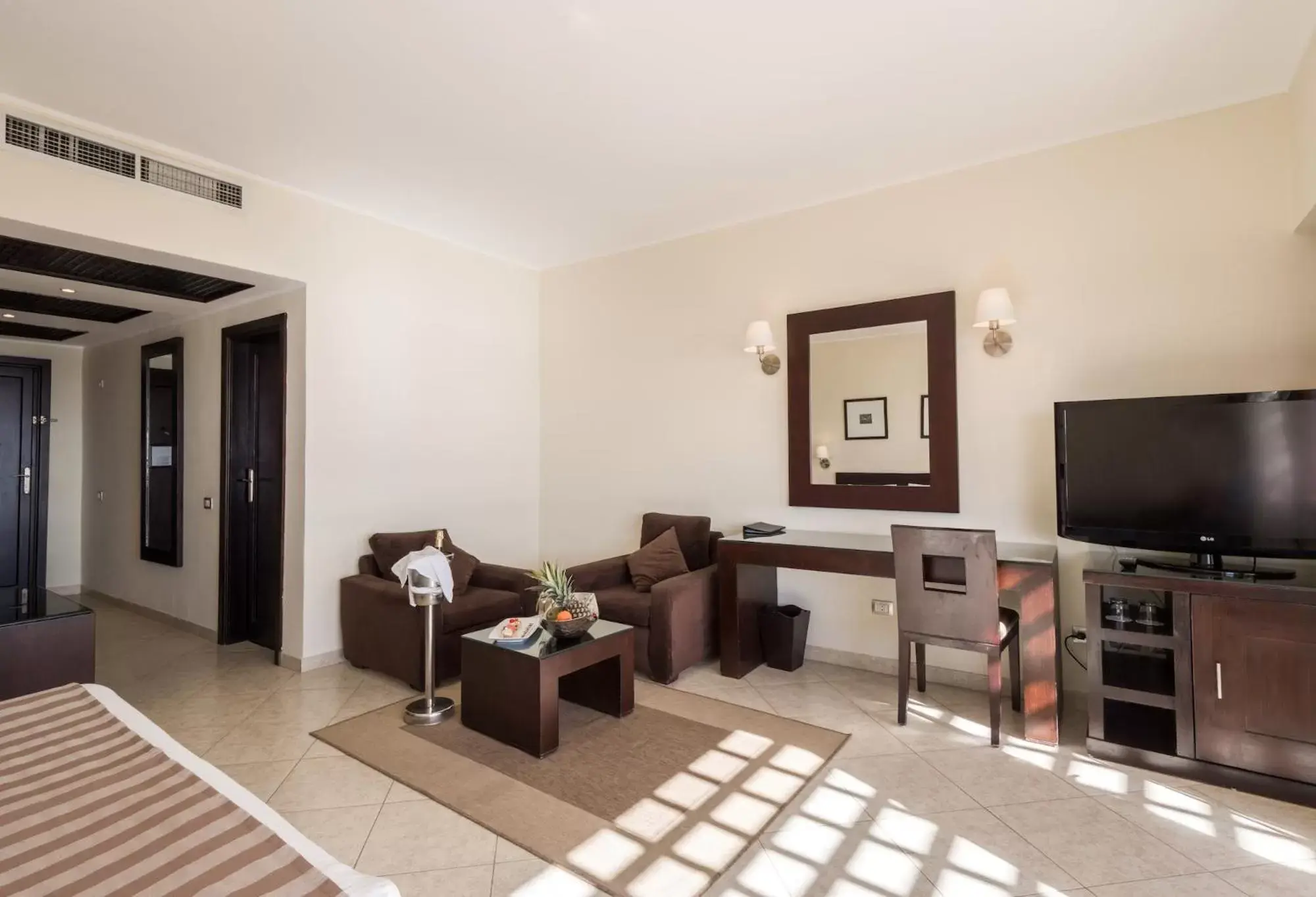 TV and multimedia, Seating Area in Fort Arabesque Resort, Spa & Villas