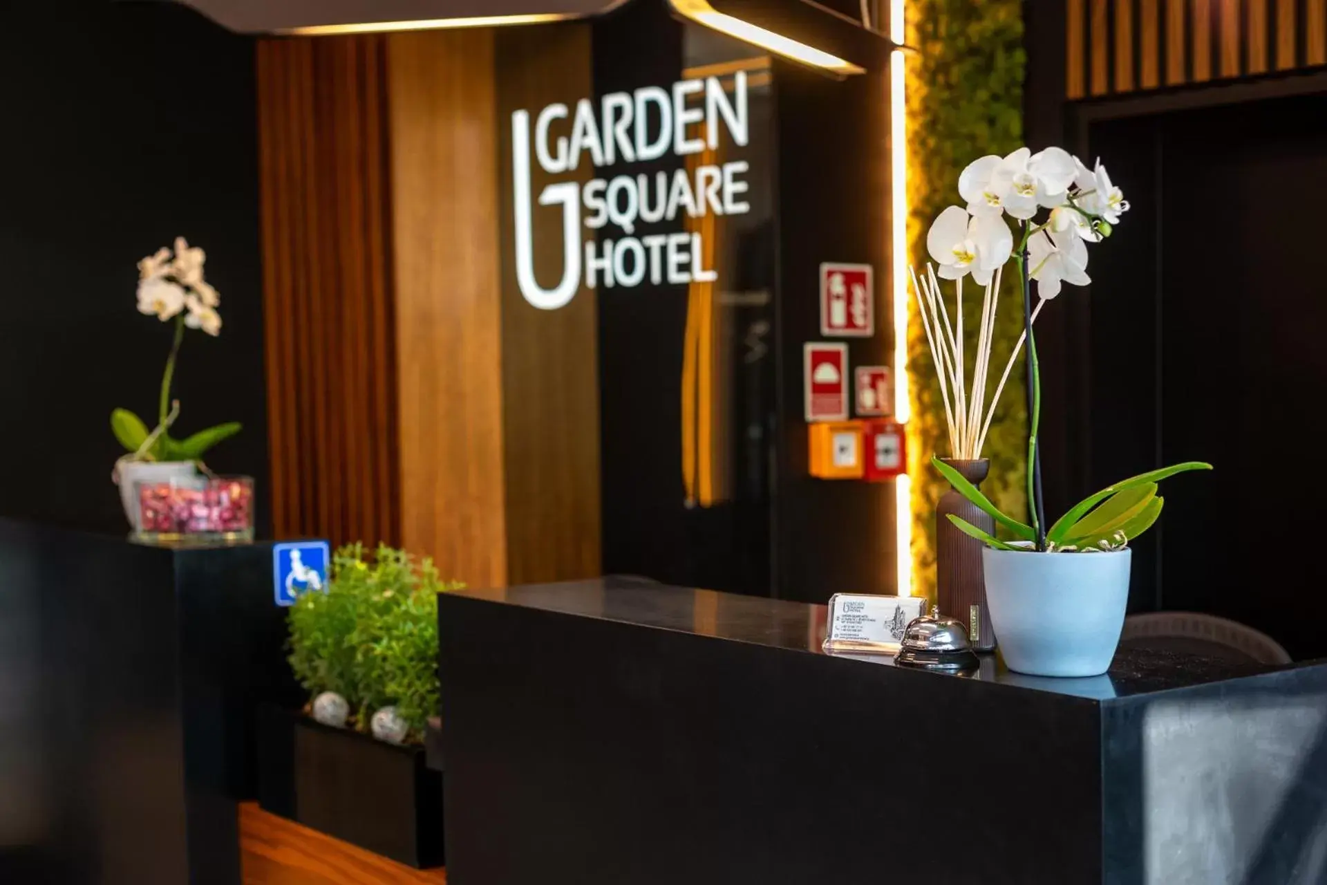 Lobby/Reception in Garden Square Hotel