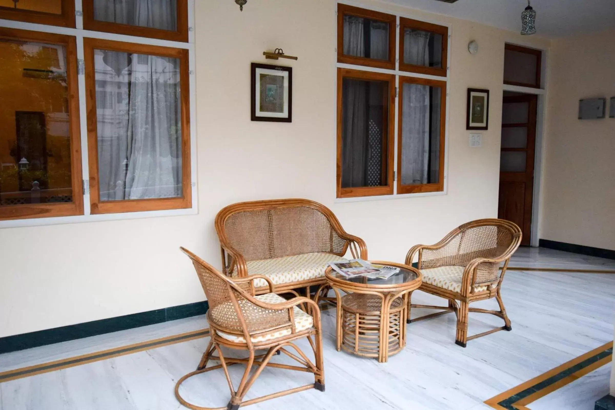 Balcony/Terrace in Hotel Arya Niwas