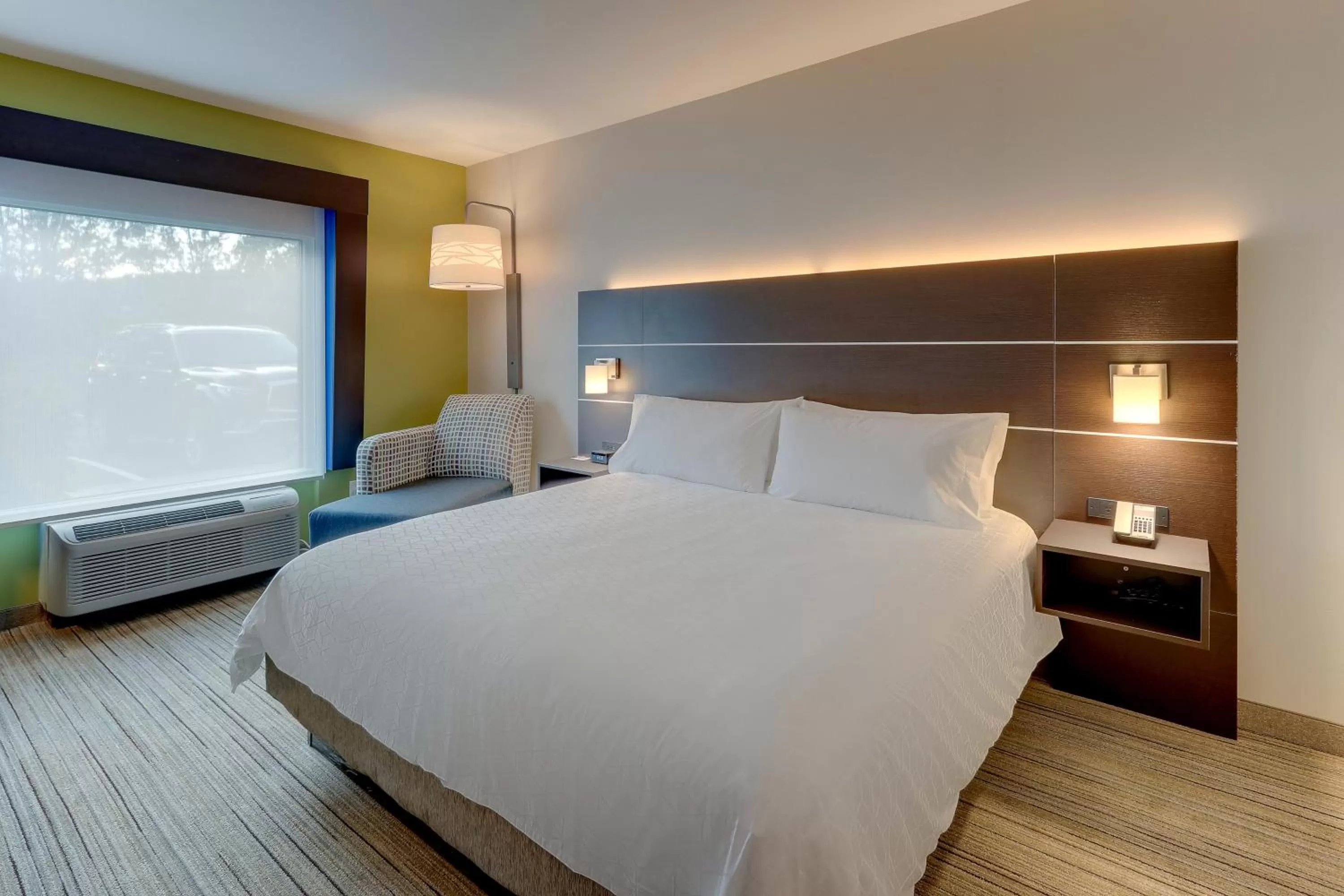 Photo of the whole room, Bed in Holiday Inn Express Hotel & Suites Corbin, an IHG Hotel