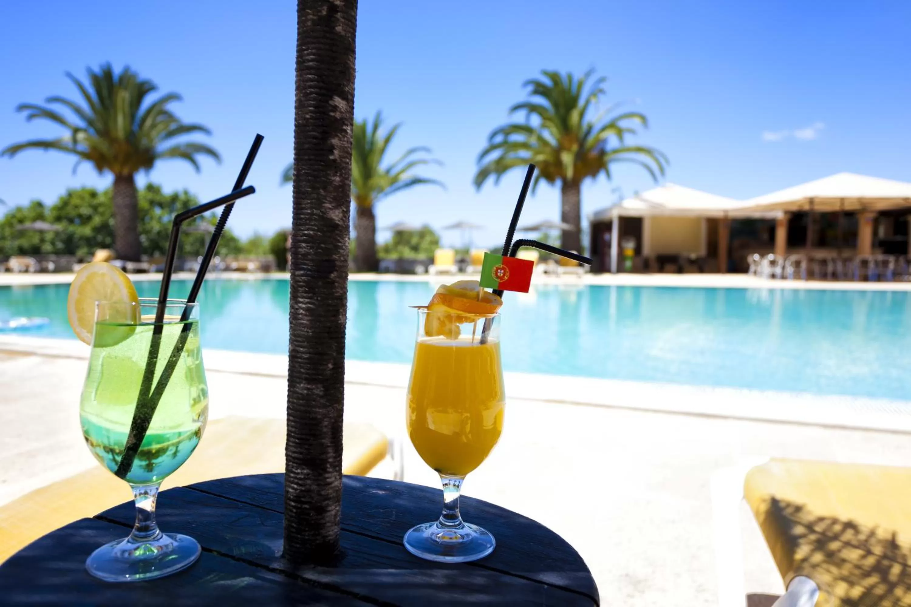 Drinks in Colina Village