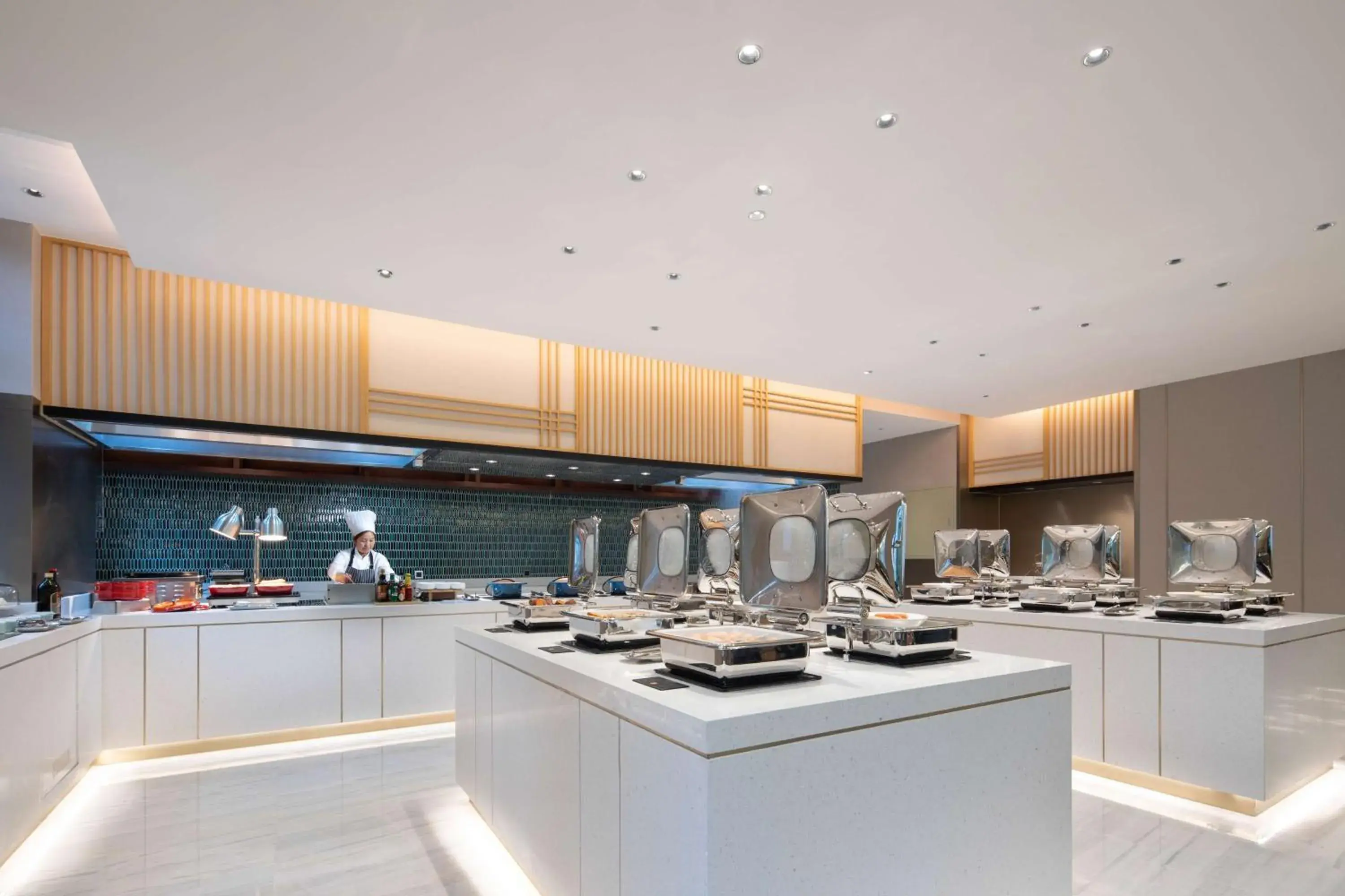 Restaurant/places to eat, Kitchen/Kitchenette in Hilton Garden Inn Hangzhou Xiaoshan