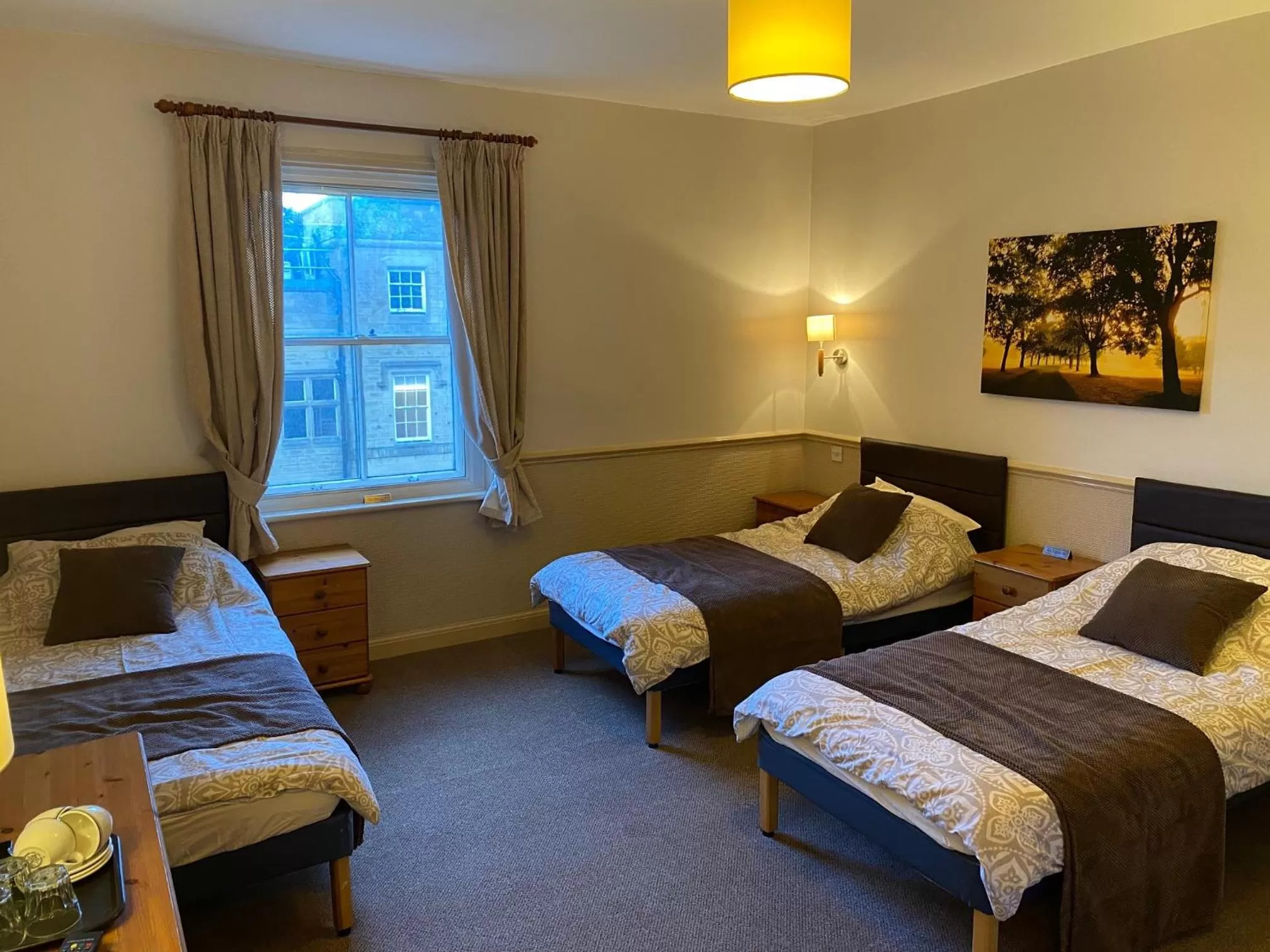 Bedroom, Bed in Queens Ground