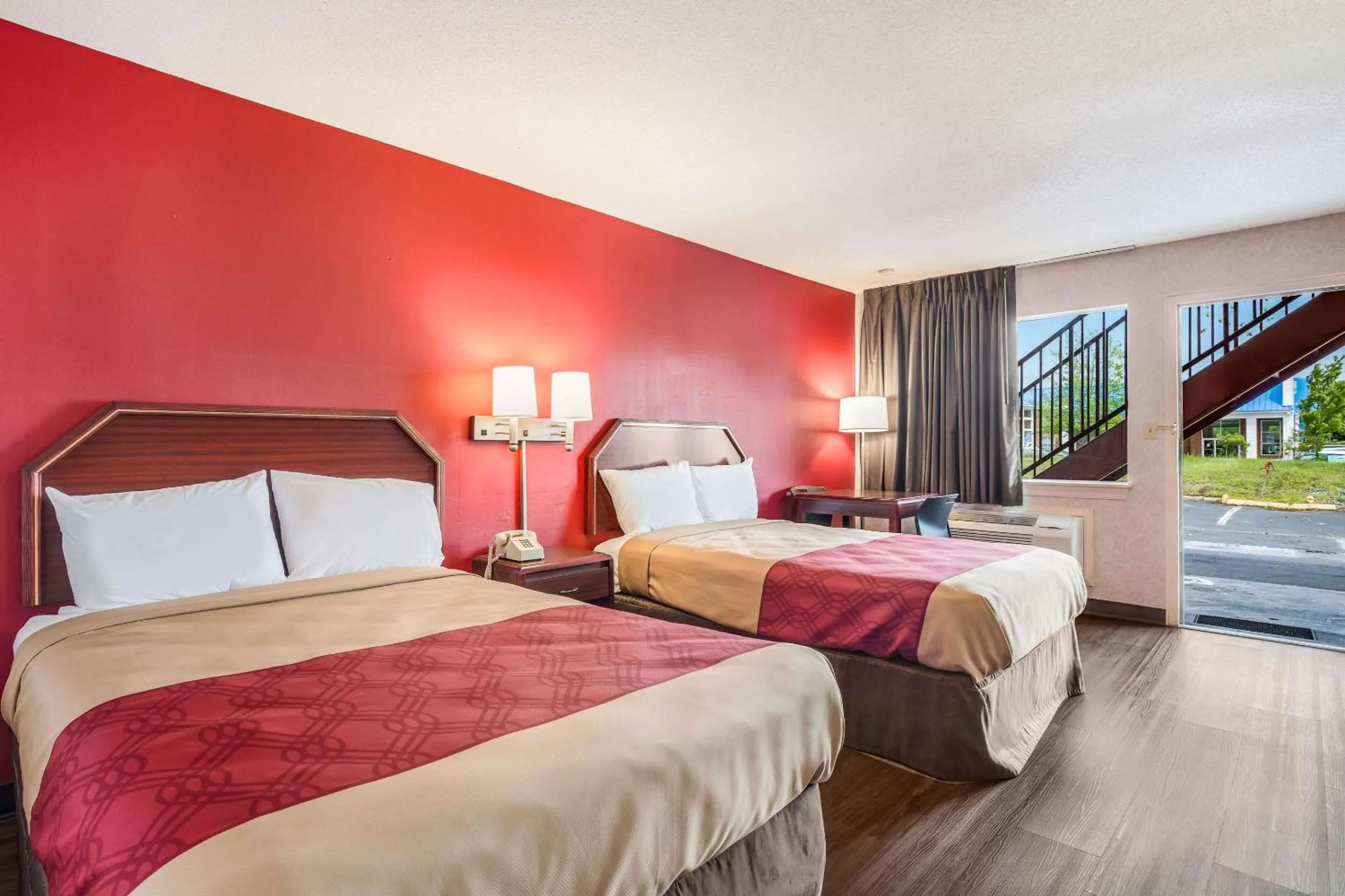 Photo of the whole room in Economy Inn