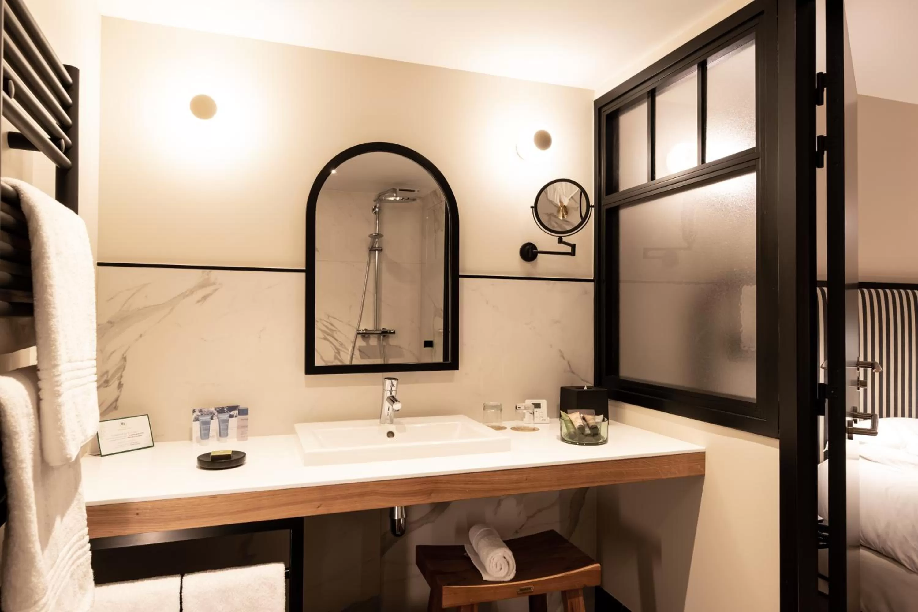 Bathroom in Le Celtique & Spa