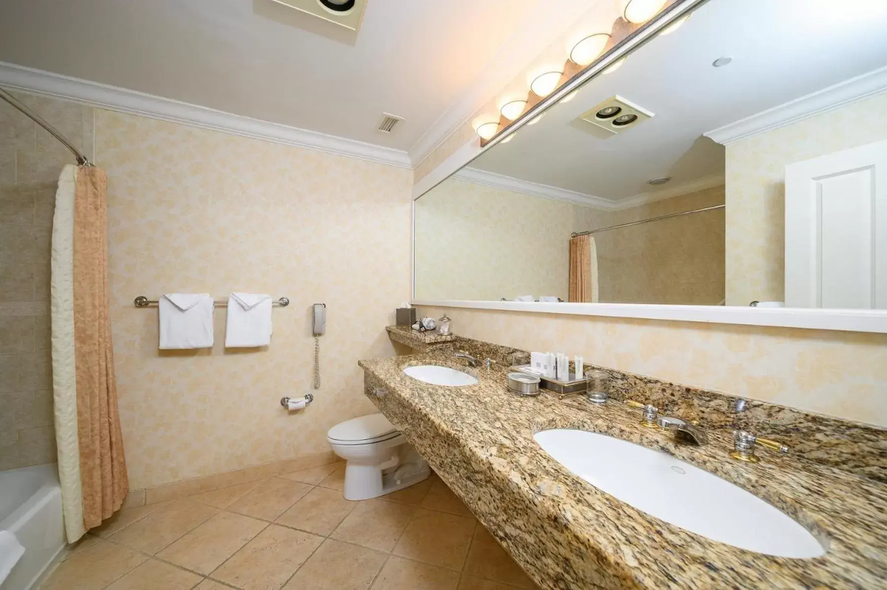 Bathroom in Stoweflake Mountain Resort & Spa