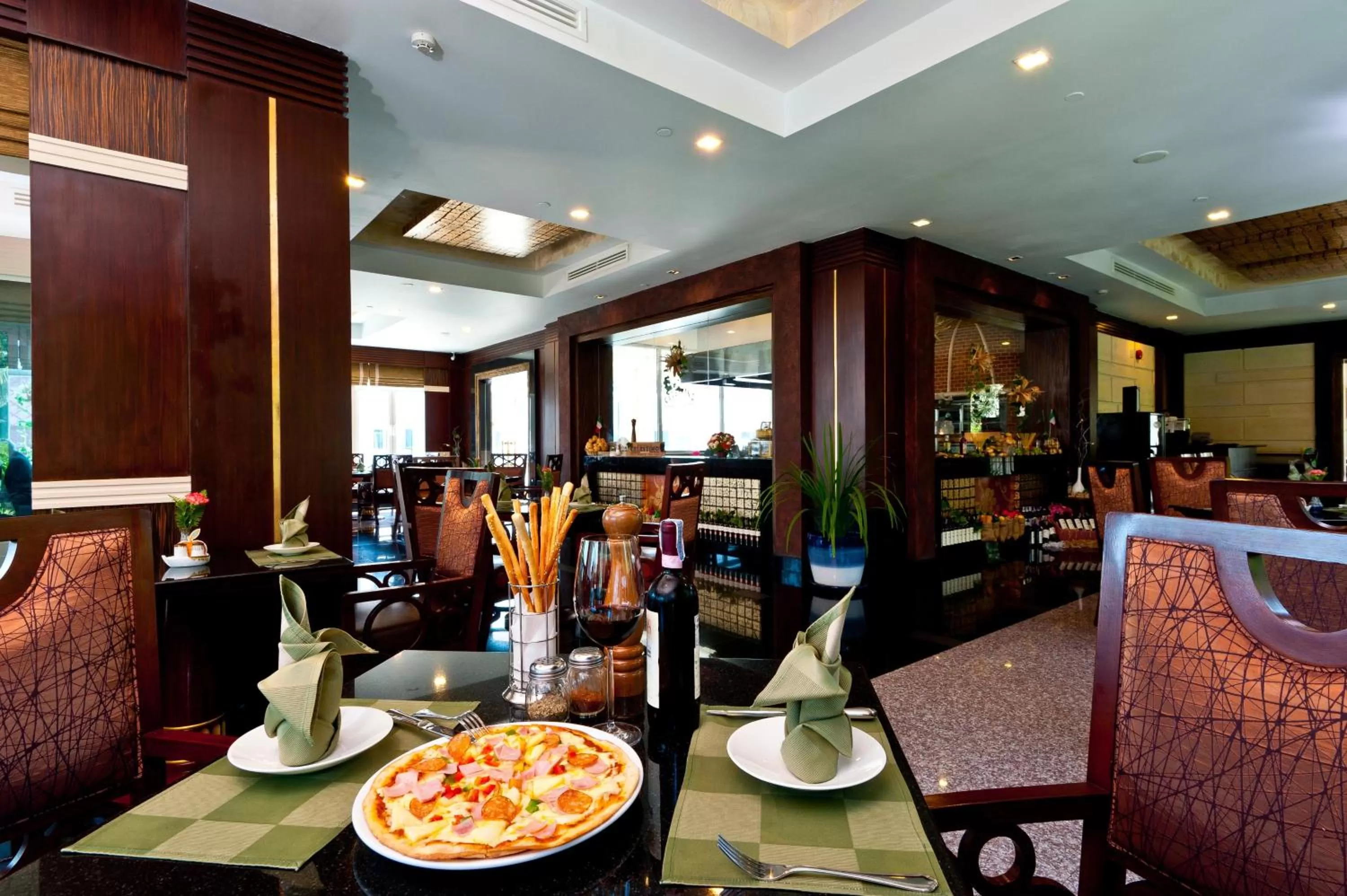 Restaurant/places to eat in Grand Pacific Sovereign Resort & Spa