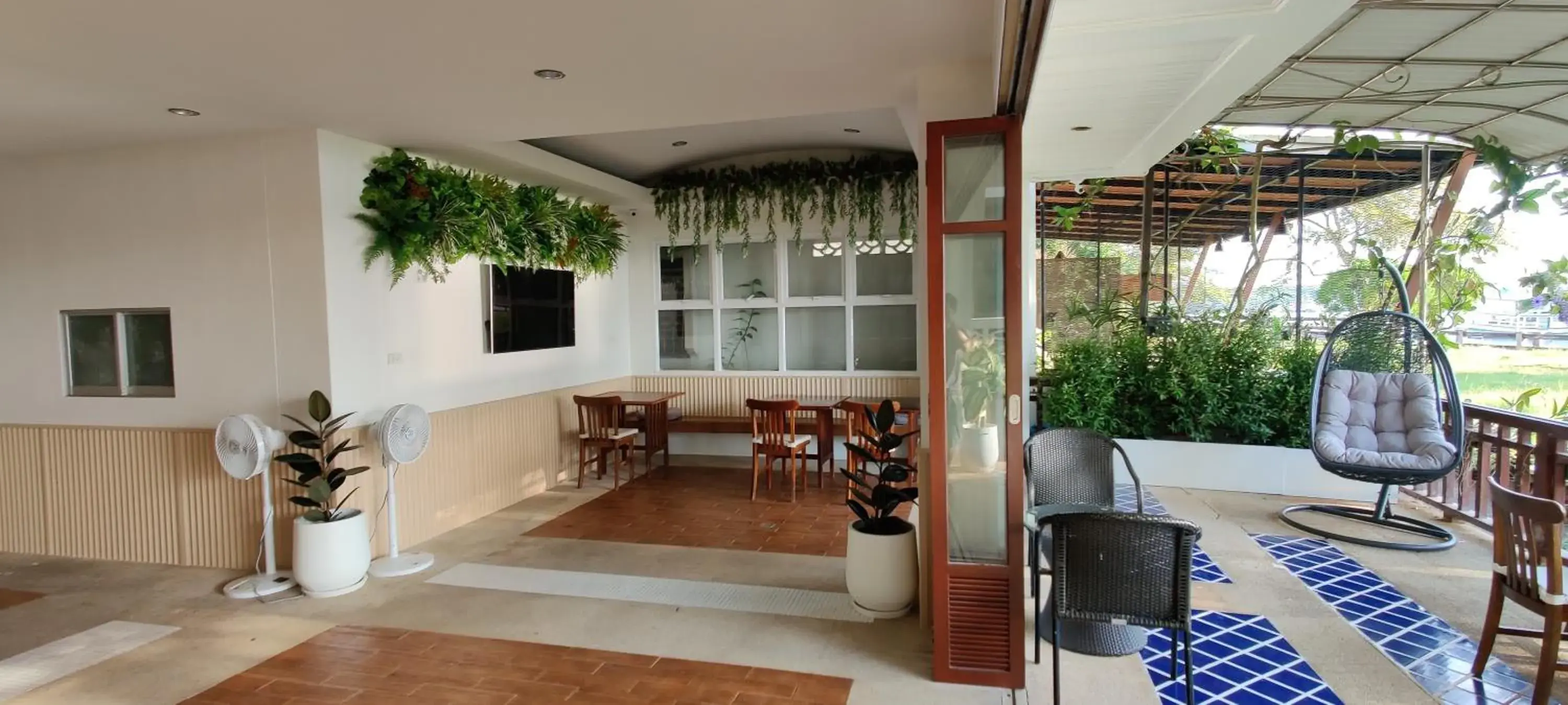 Dining area in Krabi River Hotel