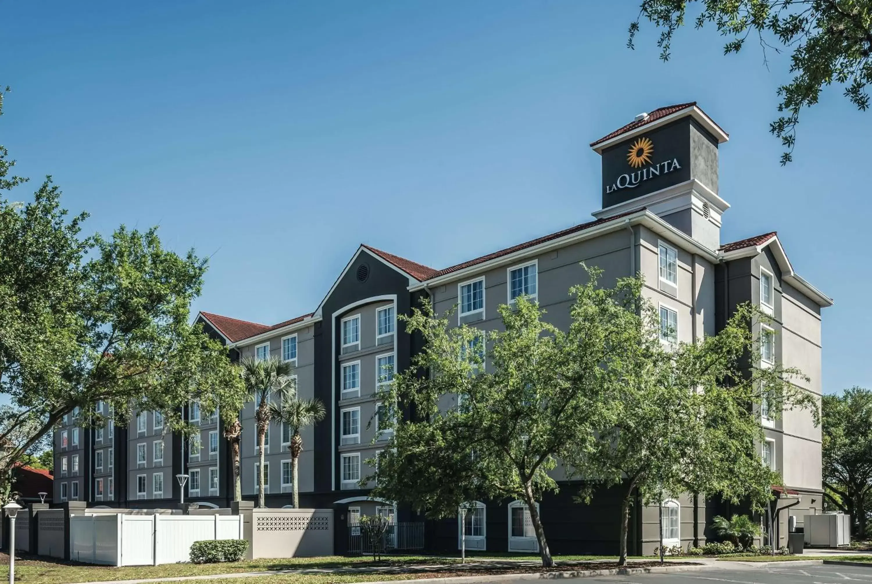 Property building in La Quinta by Wyndham Orlando Lake Mary Property building in La Quinta by Wyndham Orlando Lake Mary