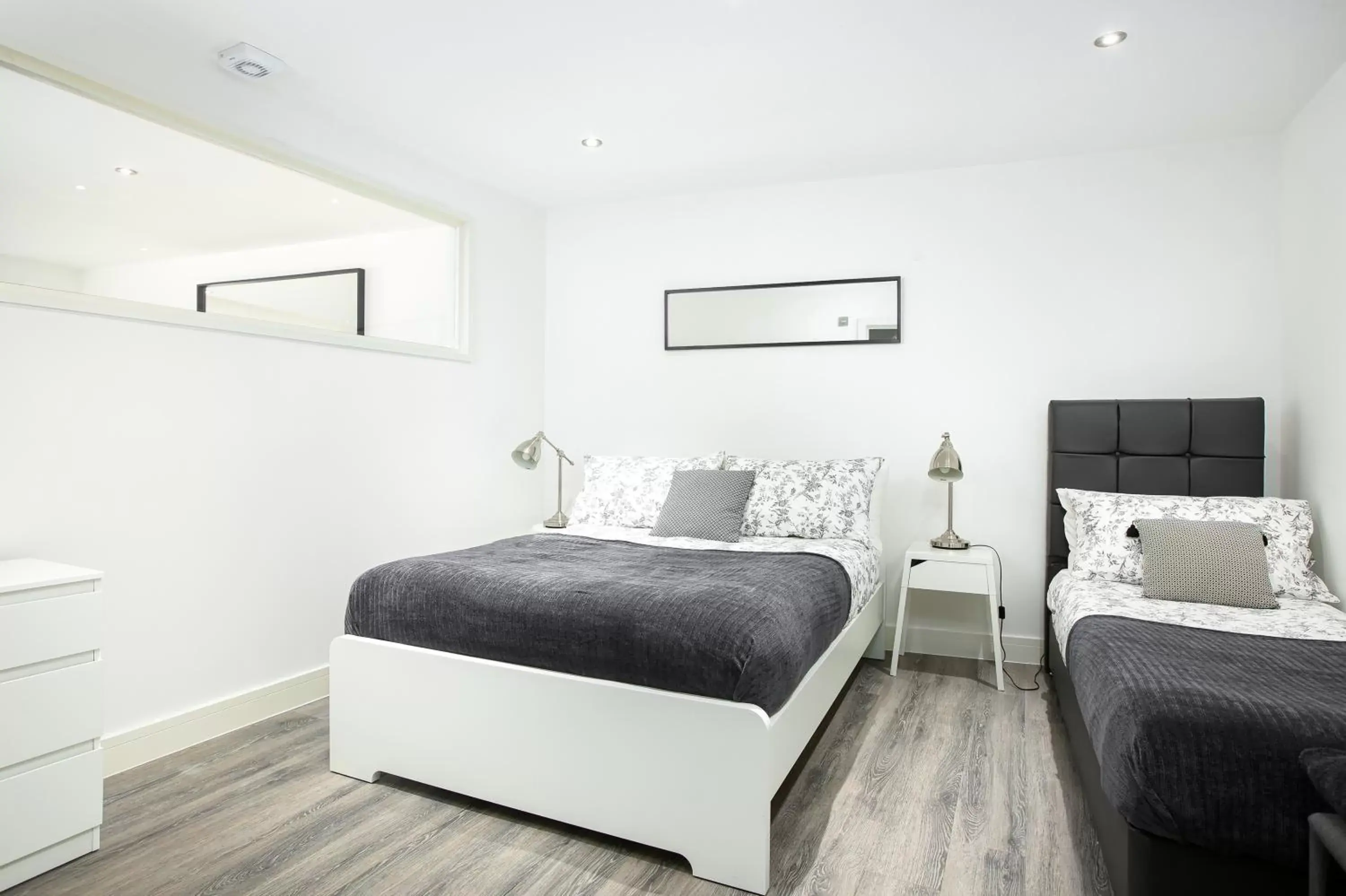 Bedroom, Room Photo in Reading Kings Road Lodge by Creatick Apartments