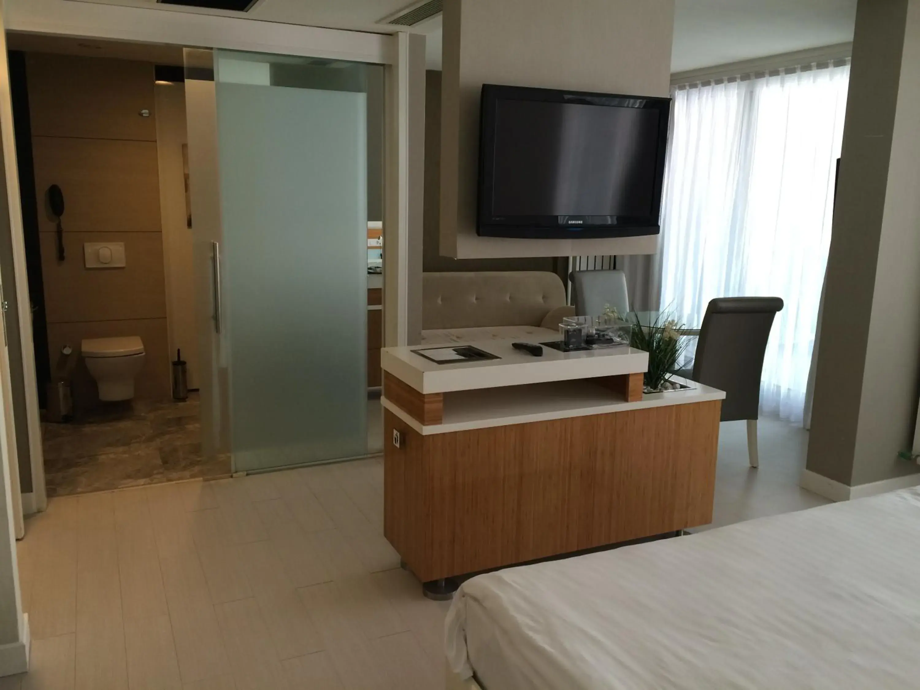 TV and multimedia, TV/Entertainment Center in No:19 Boutique Hotel