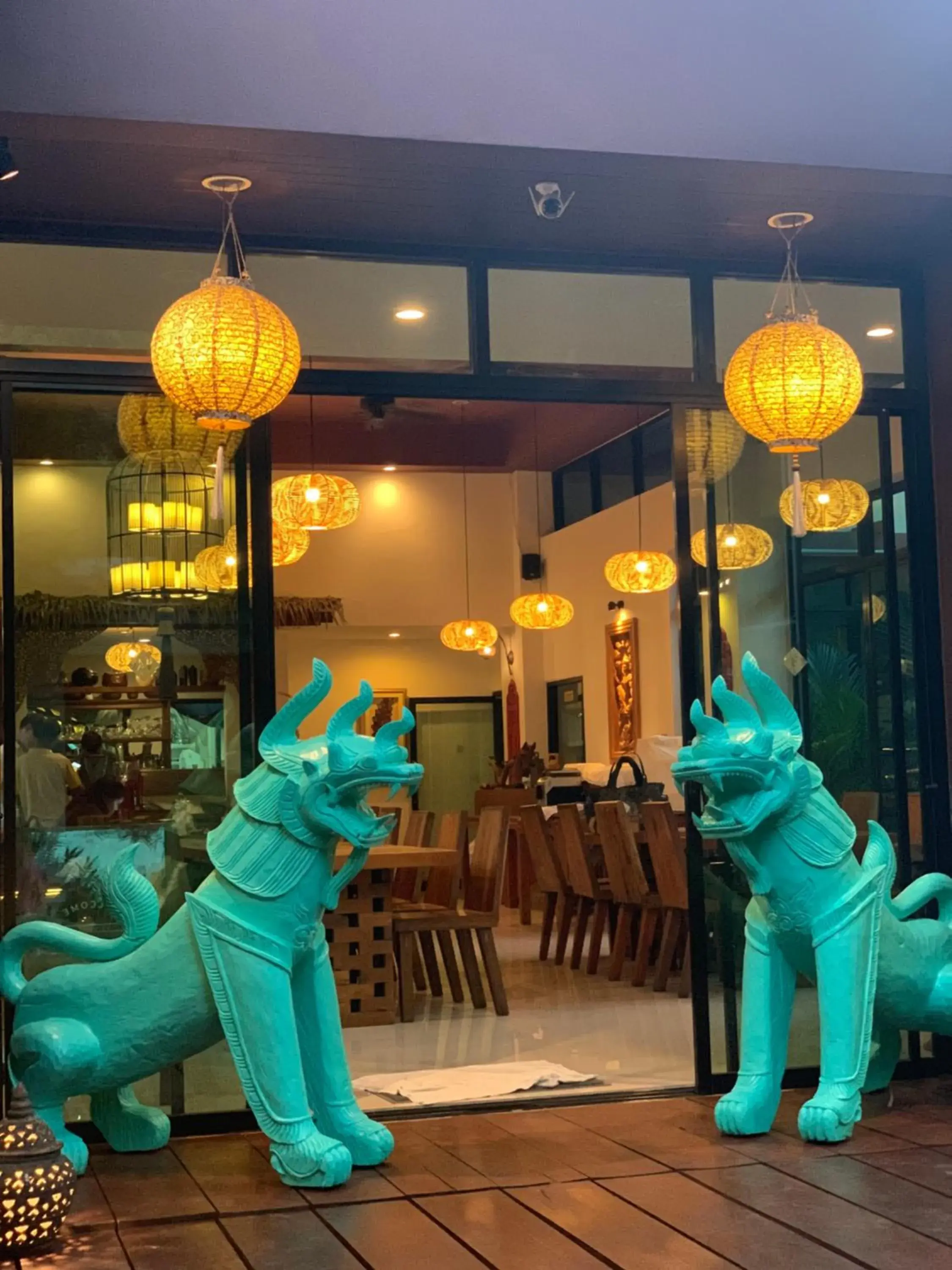 Restaurant/places to eat in Navatara Phuket Resort Restaurant/places to eat in Navatara Phuket Resort