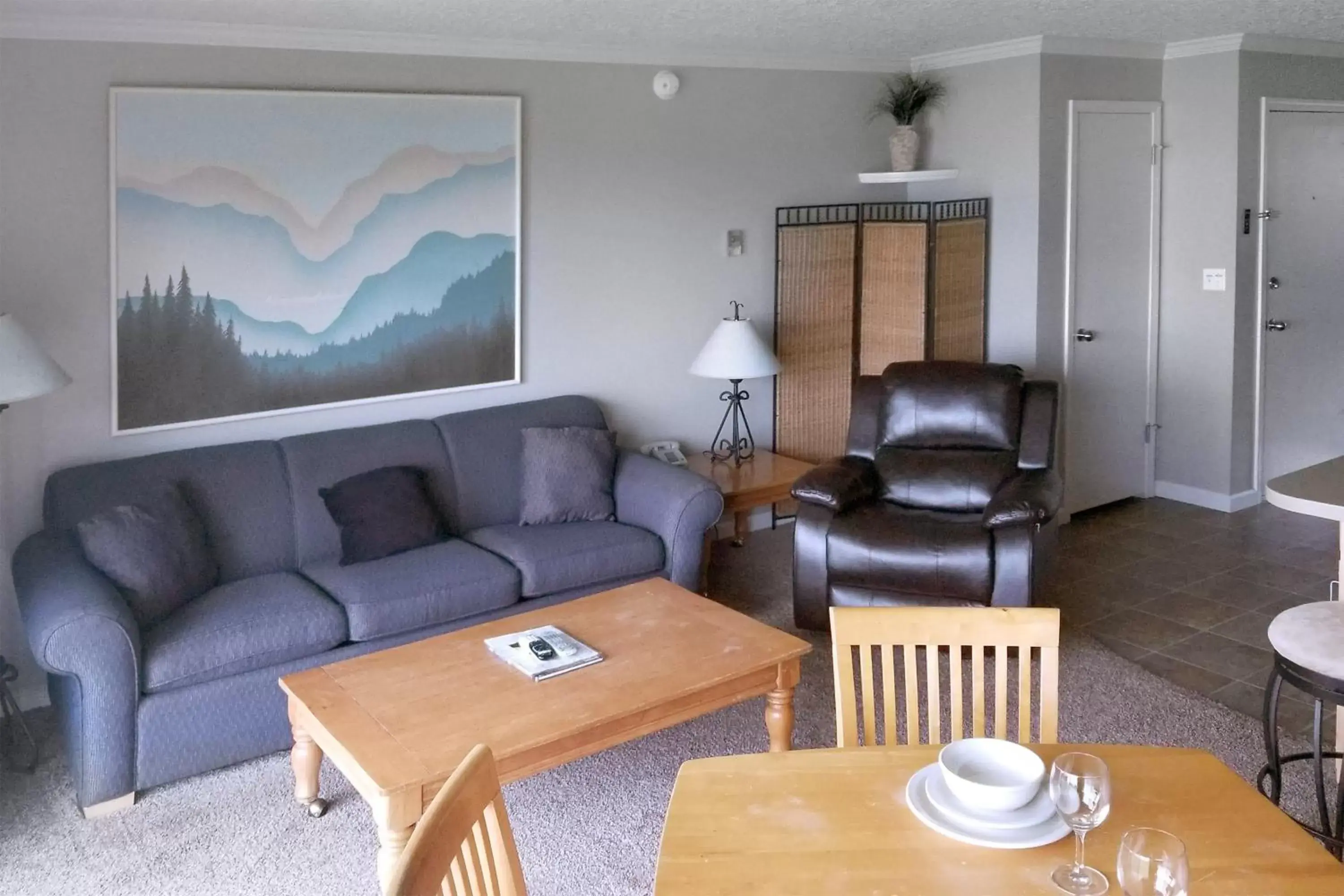 Living room, Seating Area in Ocean Terrace Condominiums