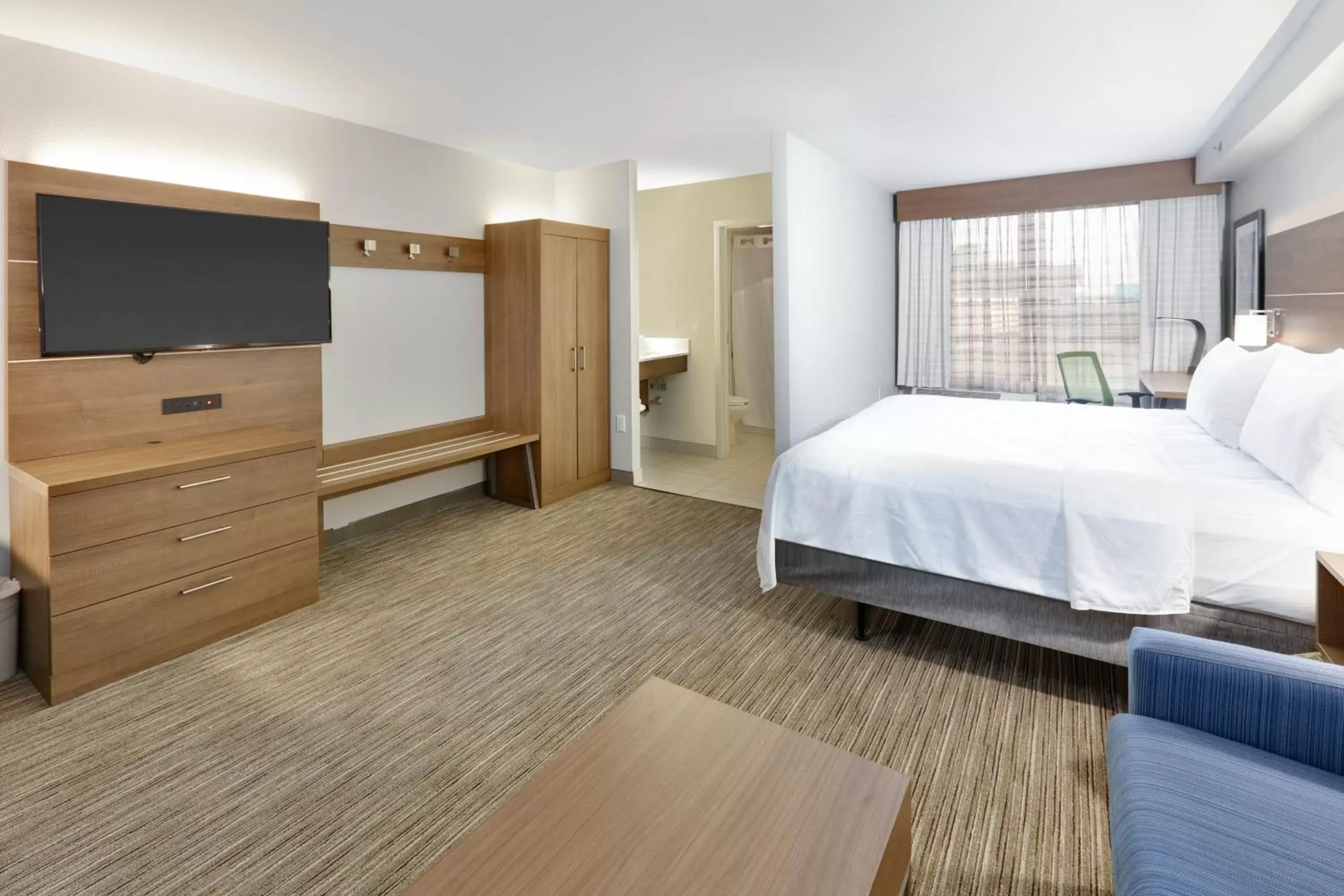 Photo of the whole room, Bed in Holiday Inn Express Hotel & Suites - Irving Convention Center - Las Colinas, an IHG Hotel