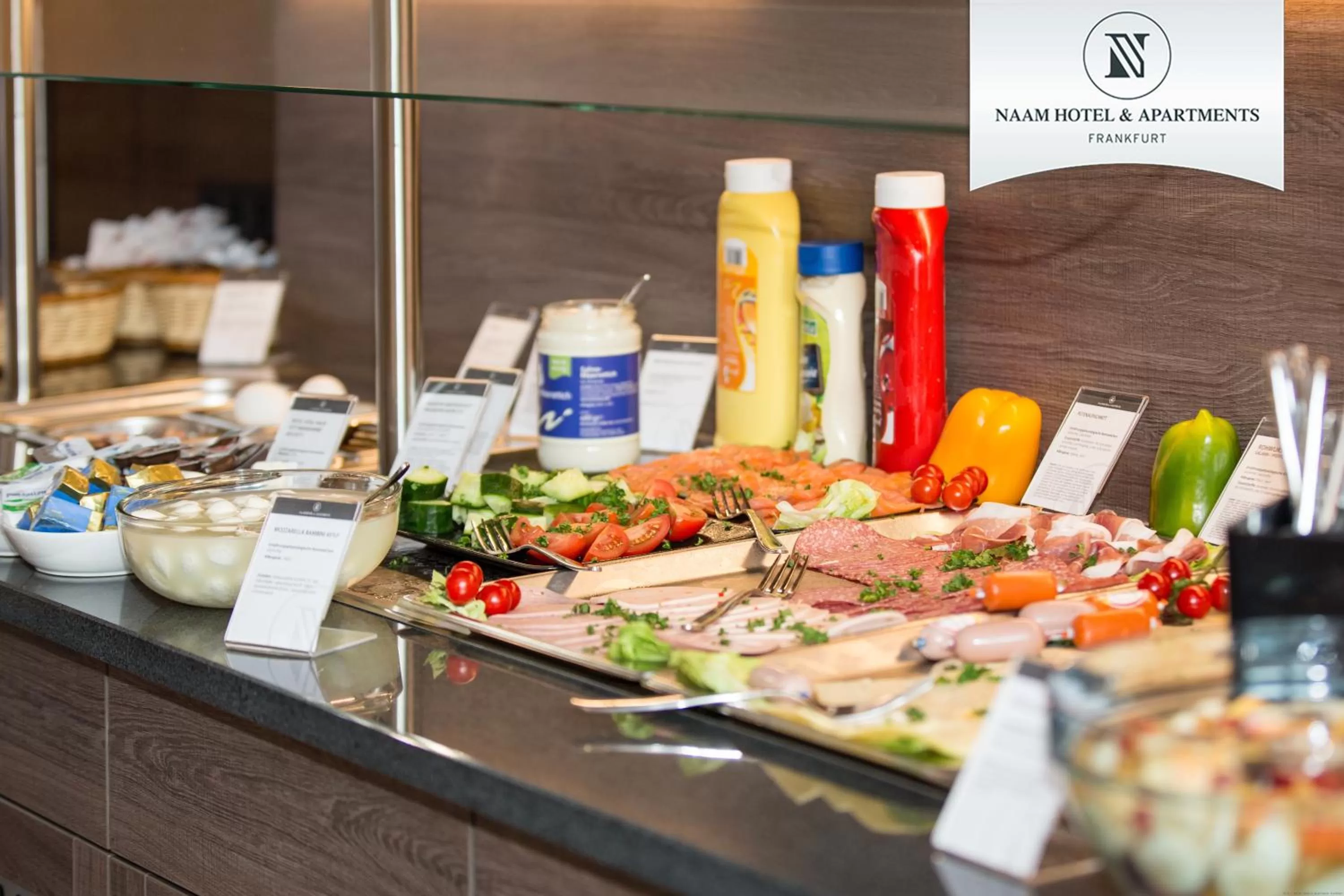 Breakfast in Naam Hotel & Apartments Frankfurt City-Messe Airport