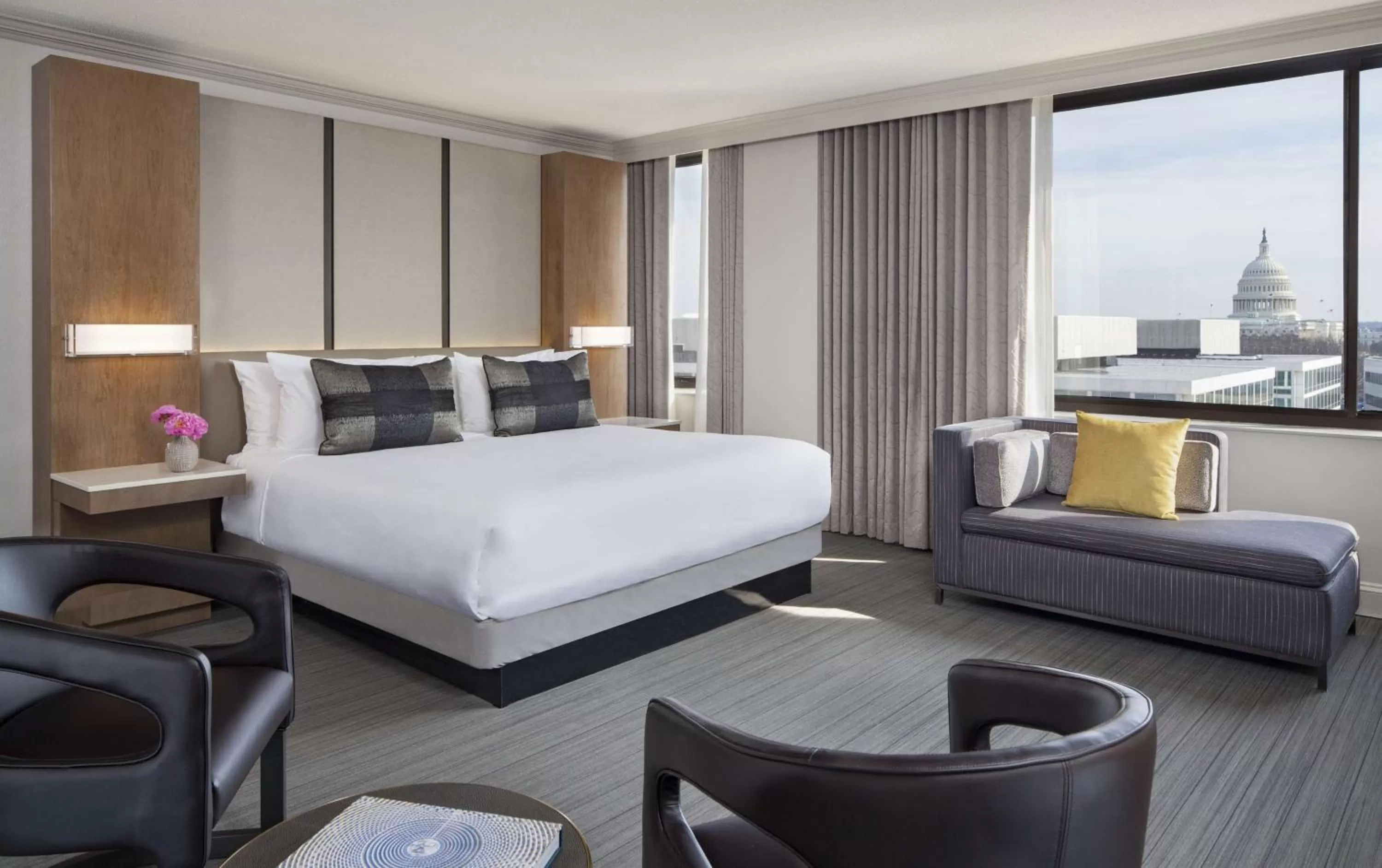 Living room, Bed in Hilton Washington DC Capitol Hill