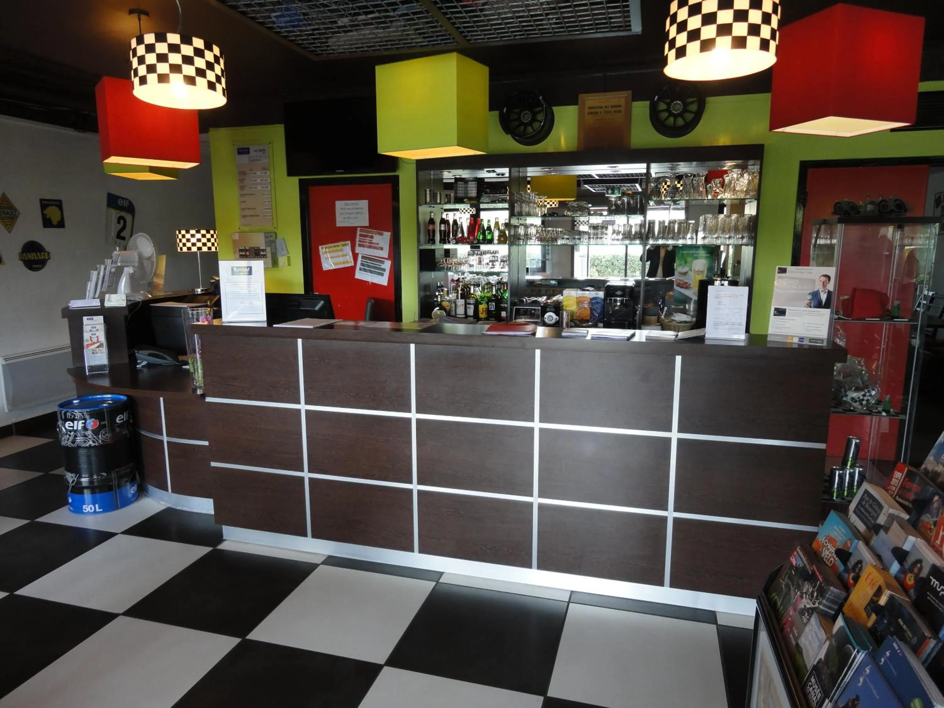 Lobby or reception in Enzo Hotels Vierzon by Kyriad Direct