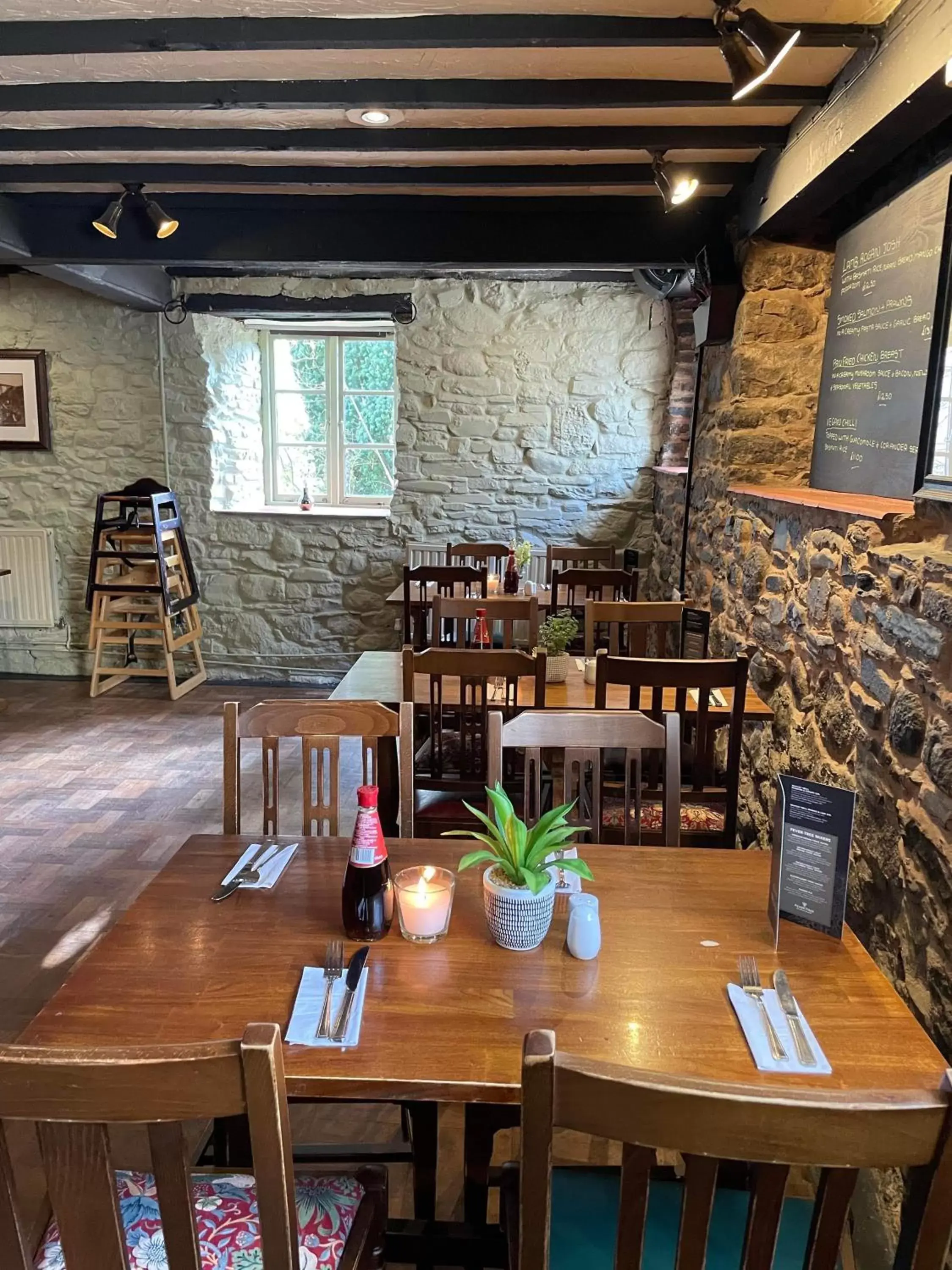 Dining area, Restaurant/Places to Eat in The Fountain Inn & Riverside Restaurant