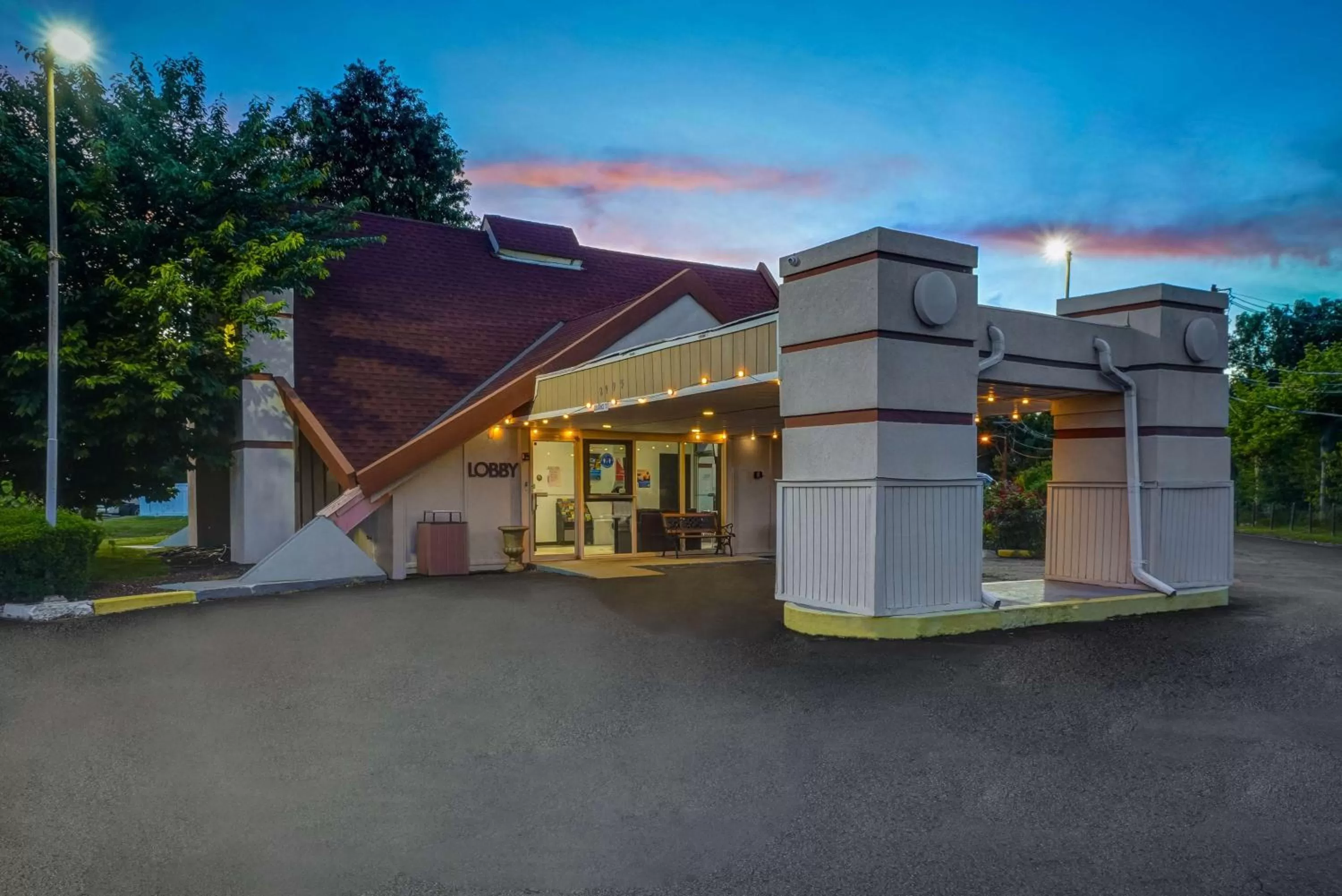 Property building in Motel 6-Lawrenceville, NJ
