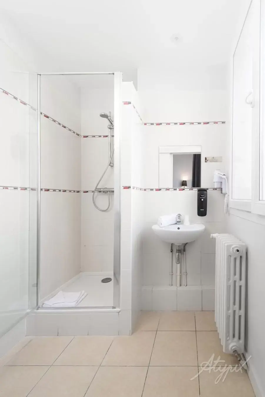 Shower, Bathroom in le paris brest hotel