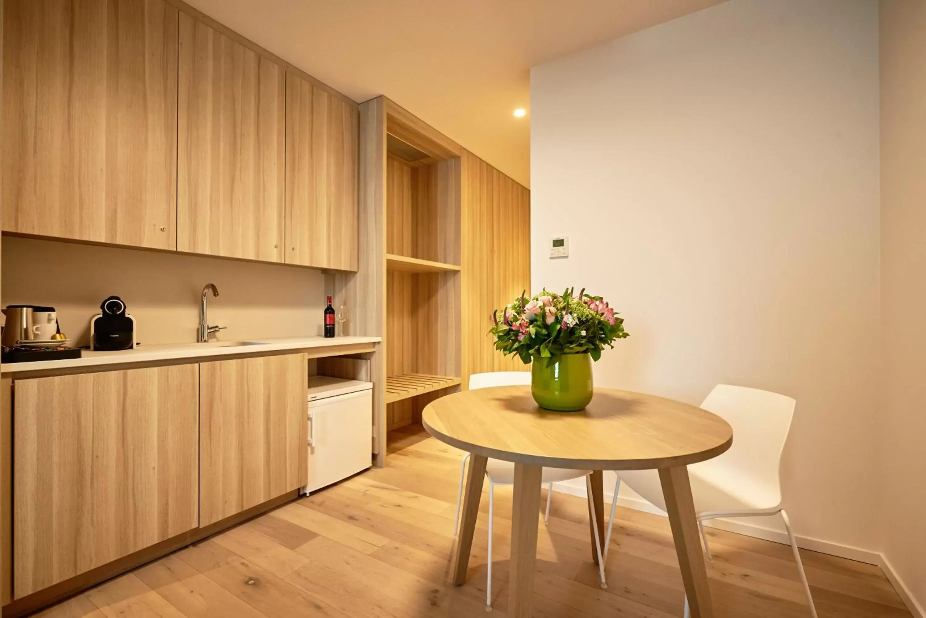 Bedroom, Kitchen/Kitchenette in Mercure Roeselare