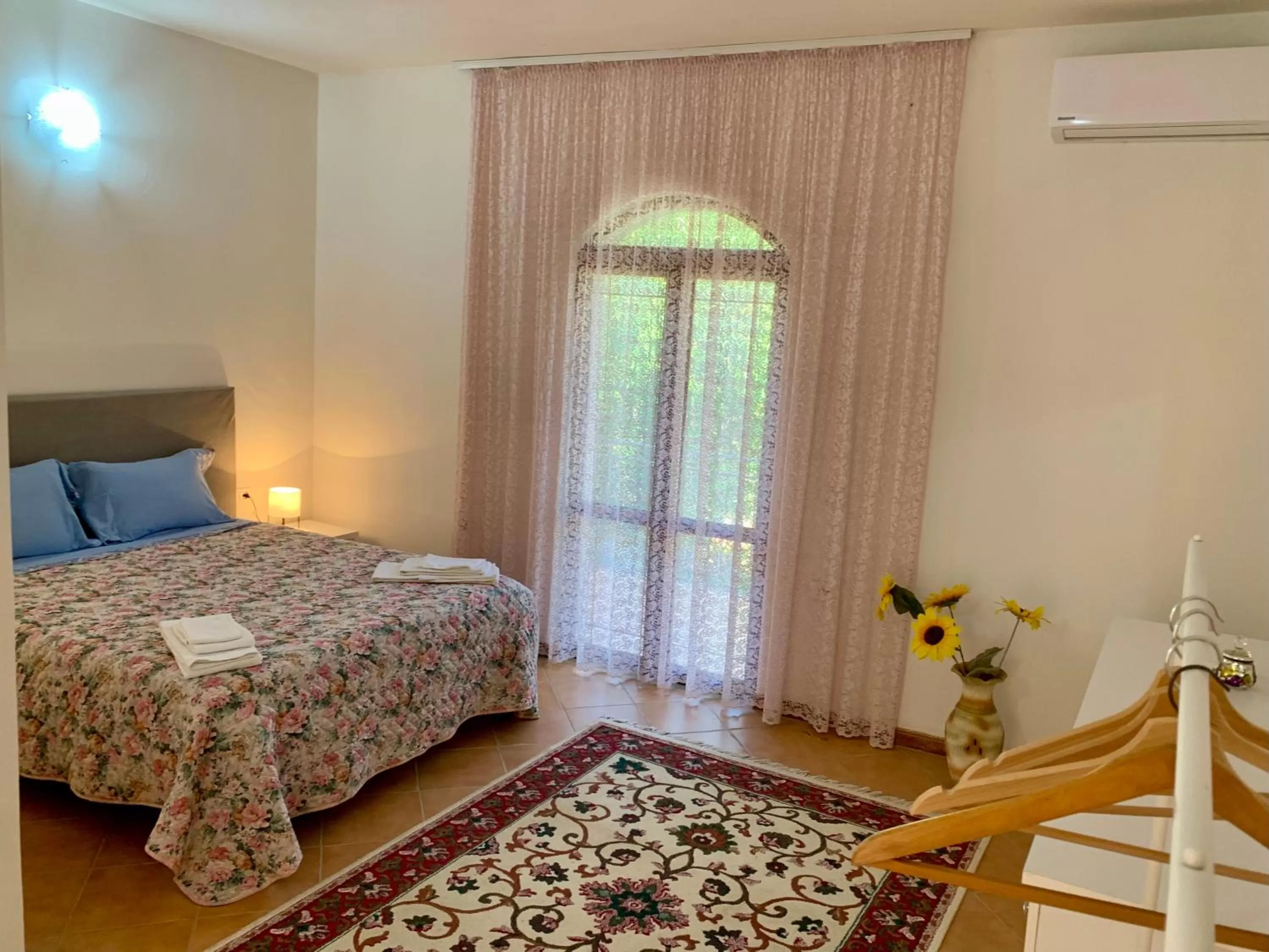 Bedroom, Bed in Guesthouse Villa Rosa Berat