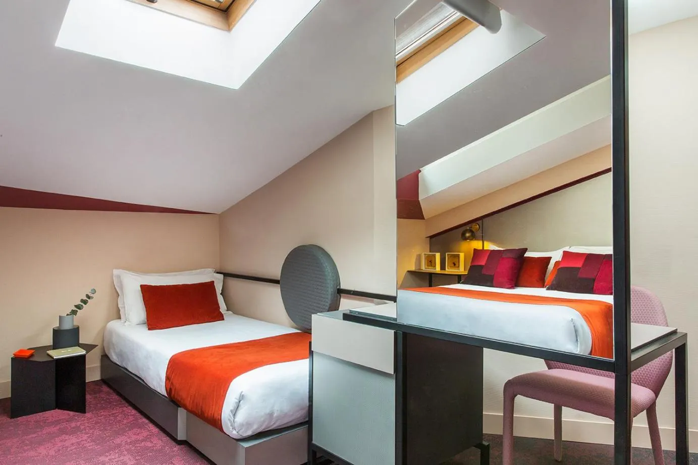 TV and multimedia, Bed in Hôtel les Cigales