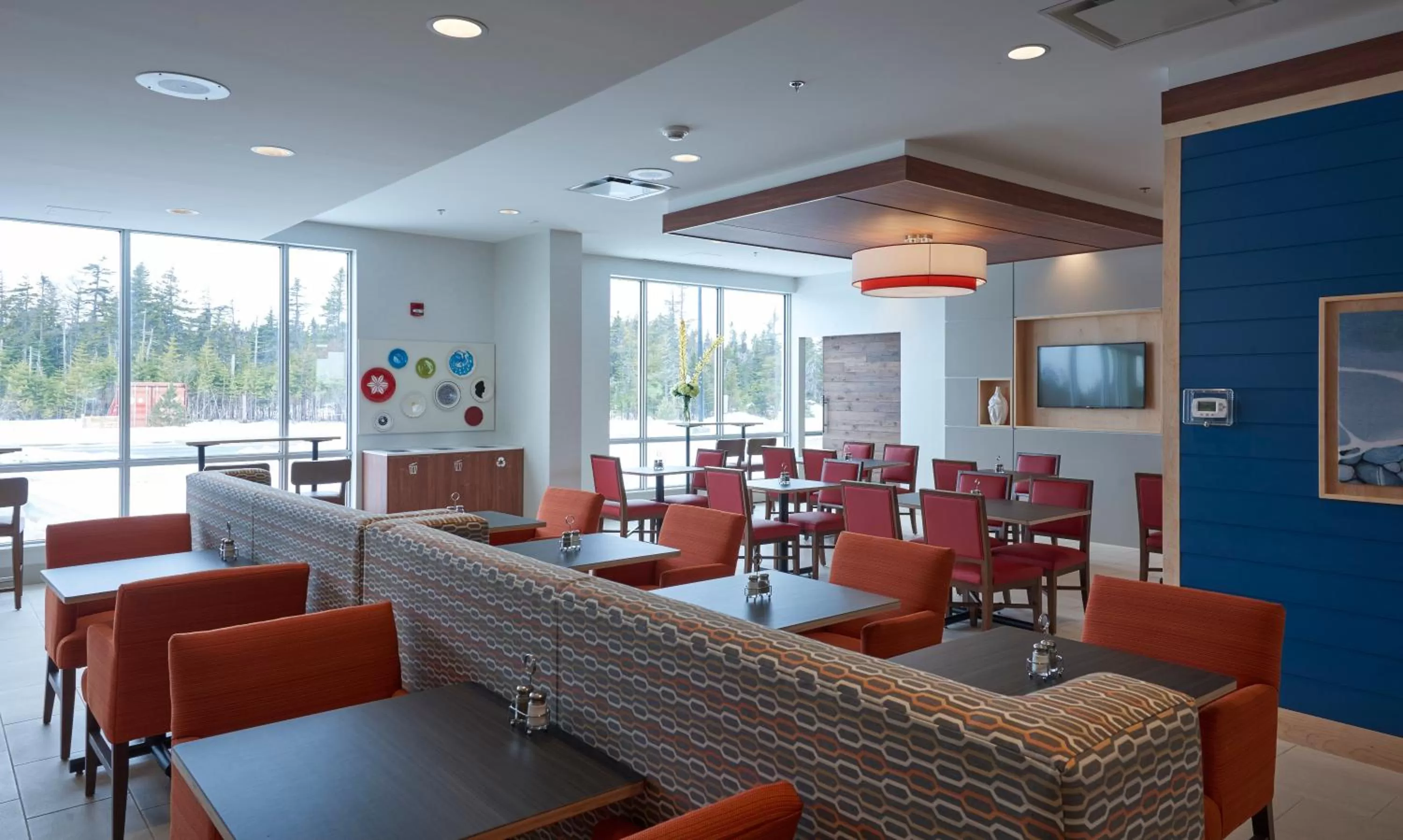 Breakfast in Holiday Inn Express & Suites St. John's Airport by IHG