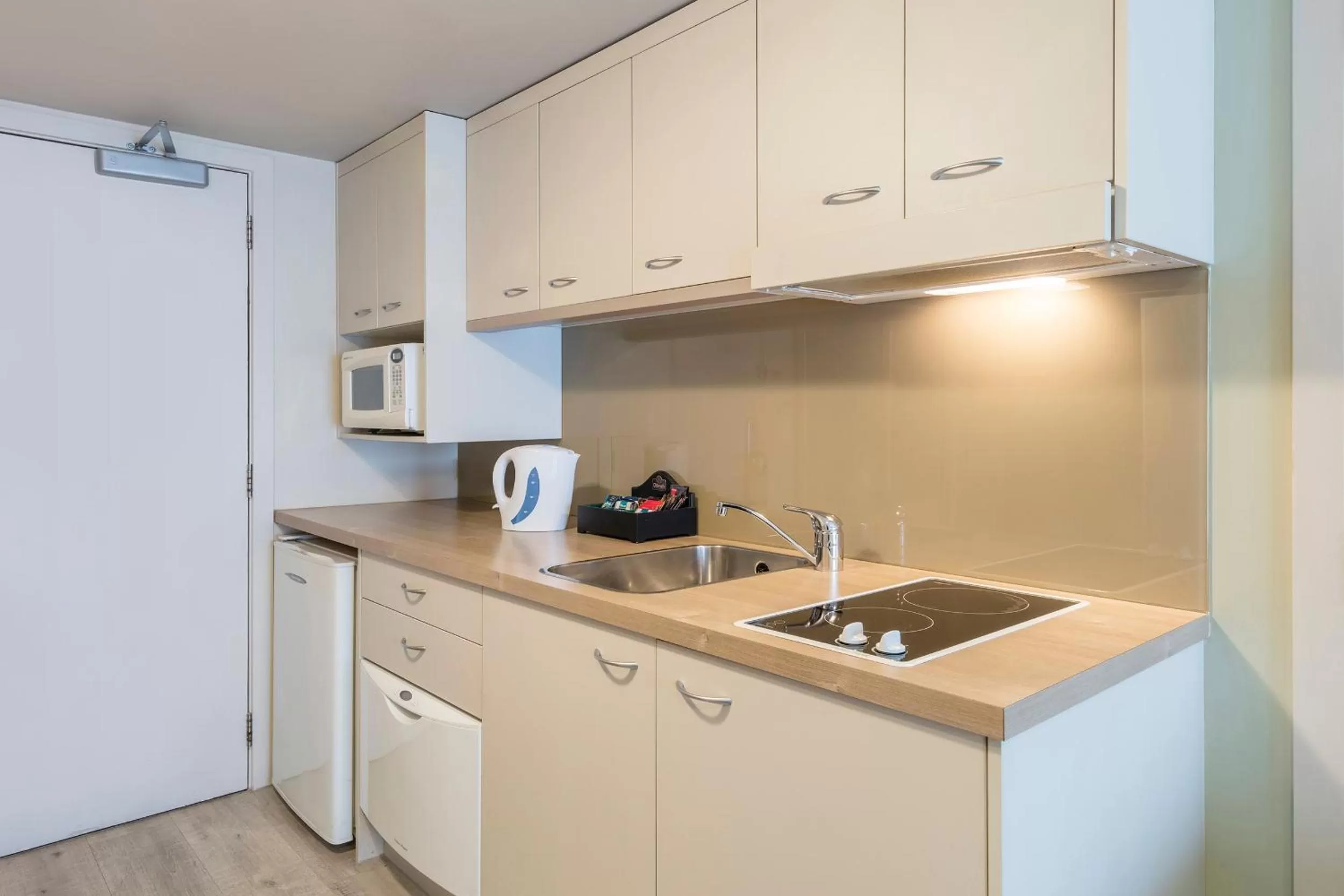 Kitchen or kitchenette in The Chancellor on Hobson